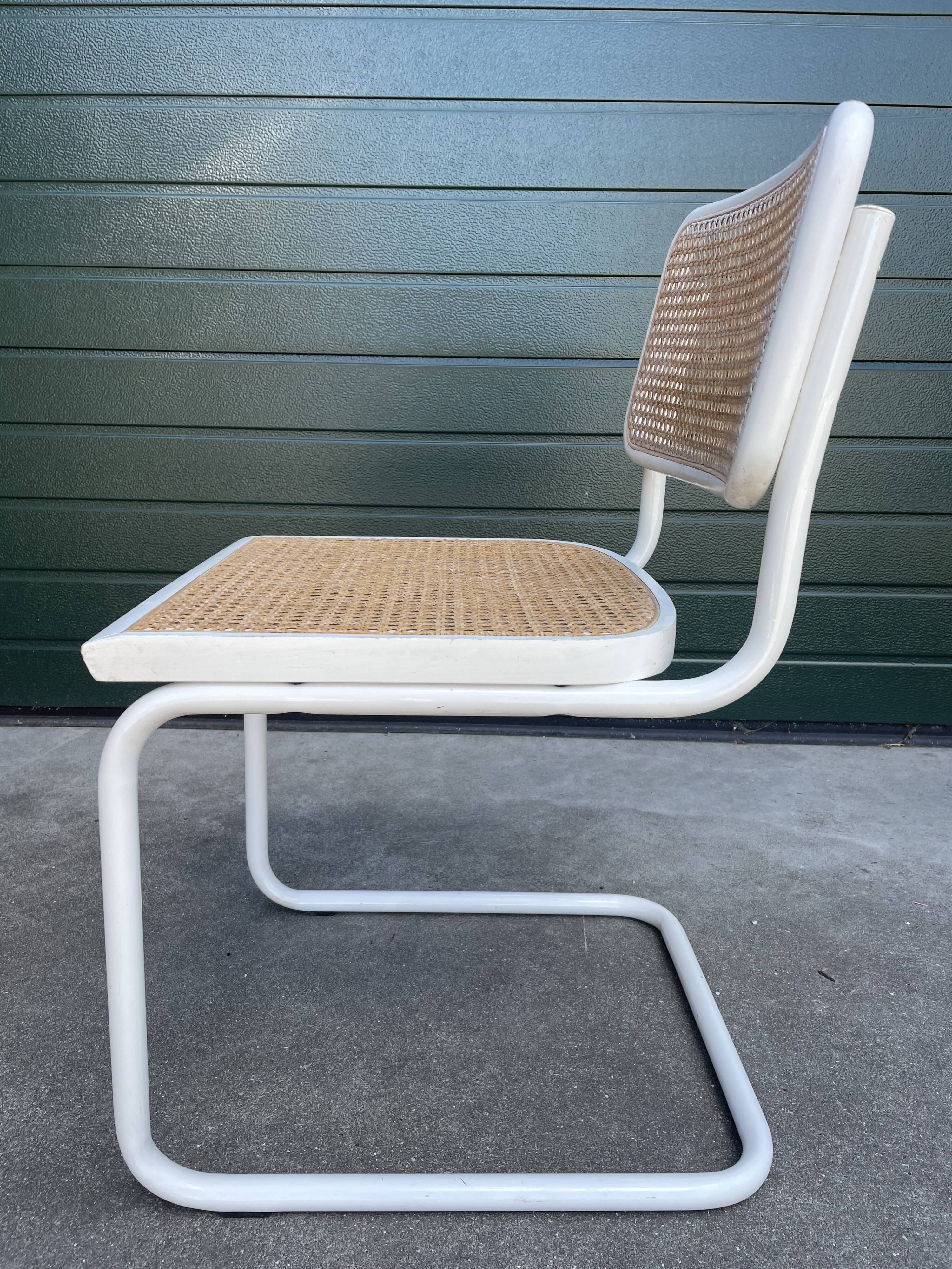 Set of 4 Cesca b32 model chairs in white by Marcel Breuer
