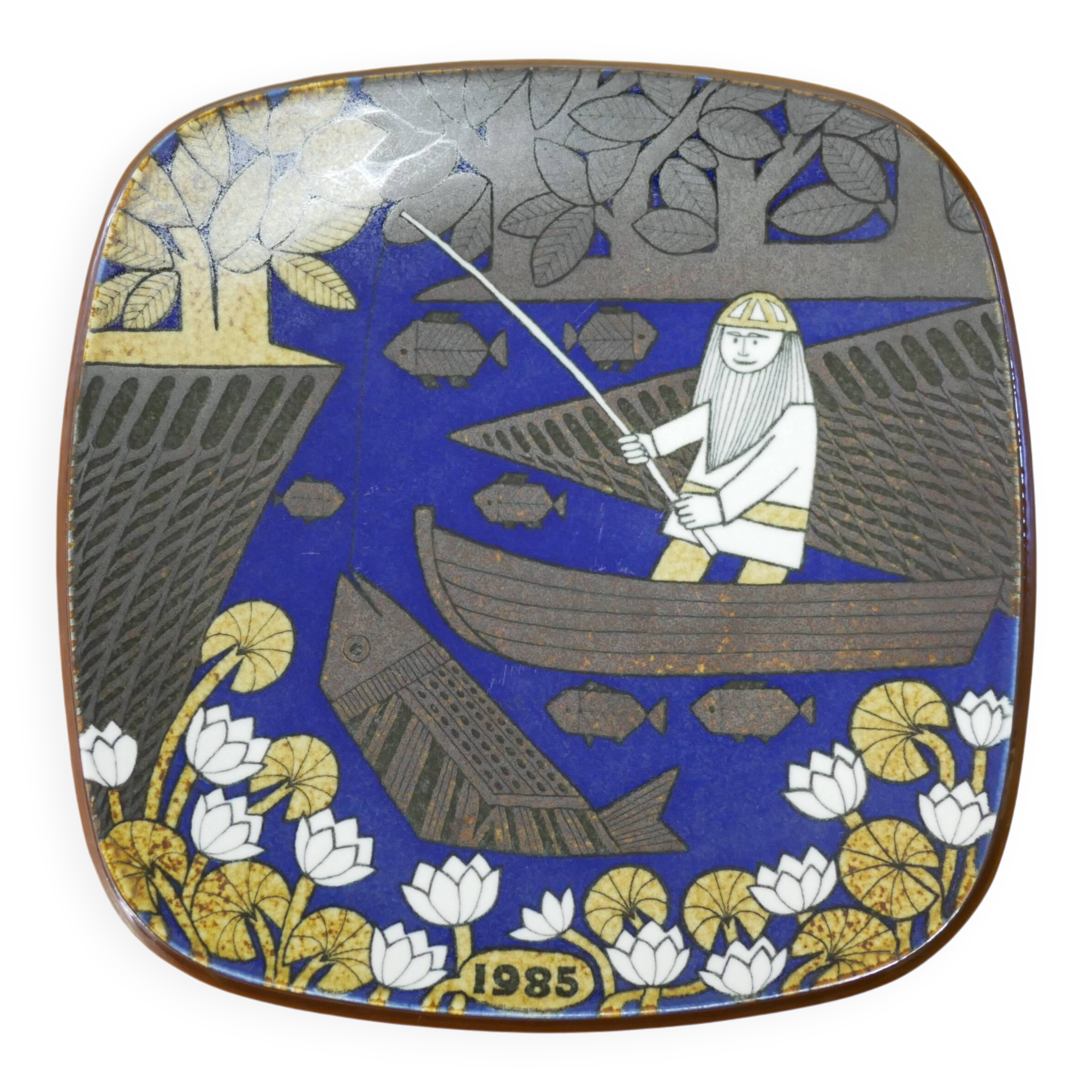 Vintage Scandinavian plate in ceramic by R. Uosikkinen, Arabia Finland