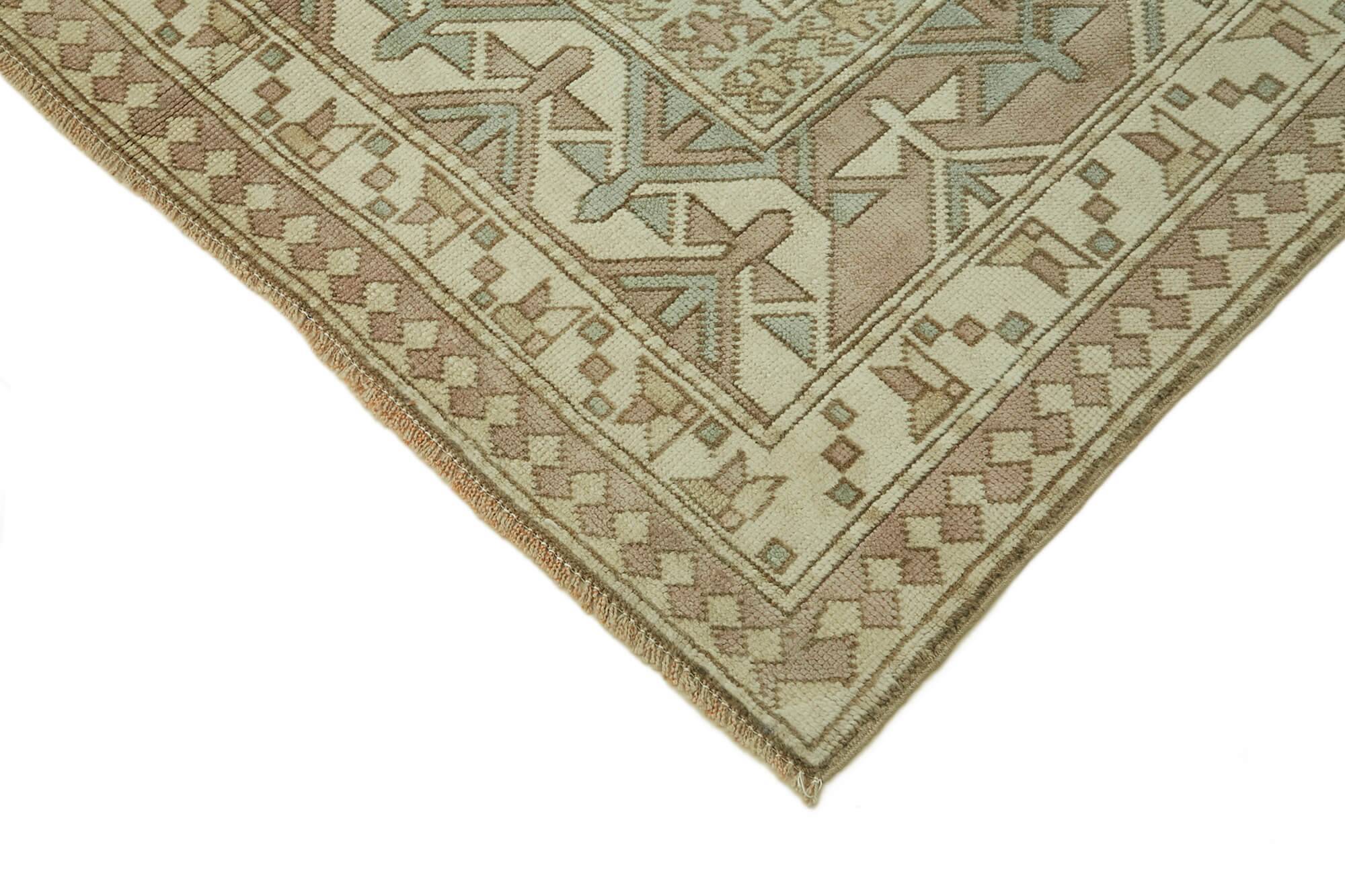 Turkish Vintage Anatolian Rug 225 cm x 285 cm