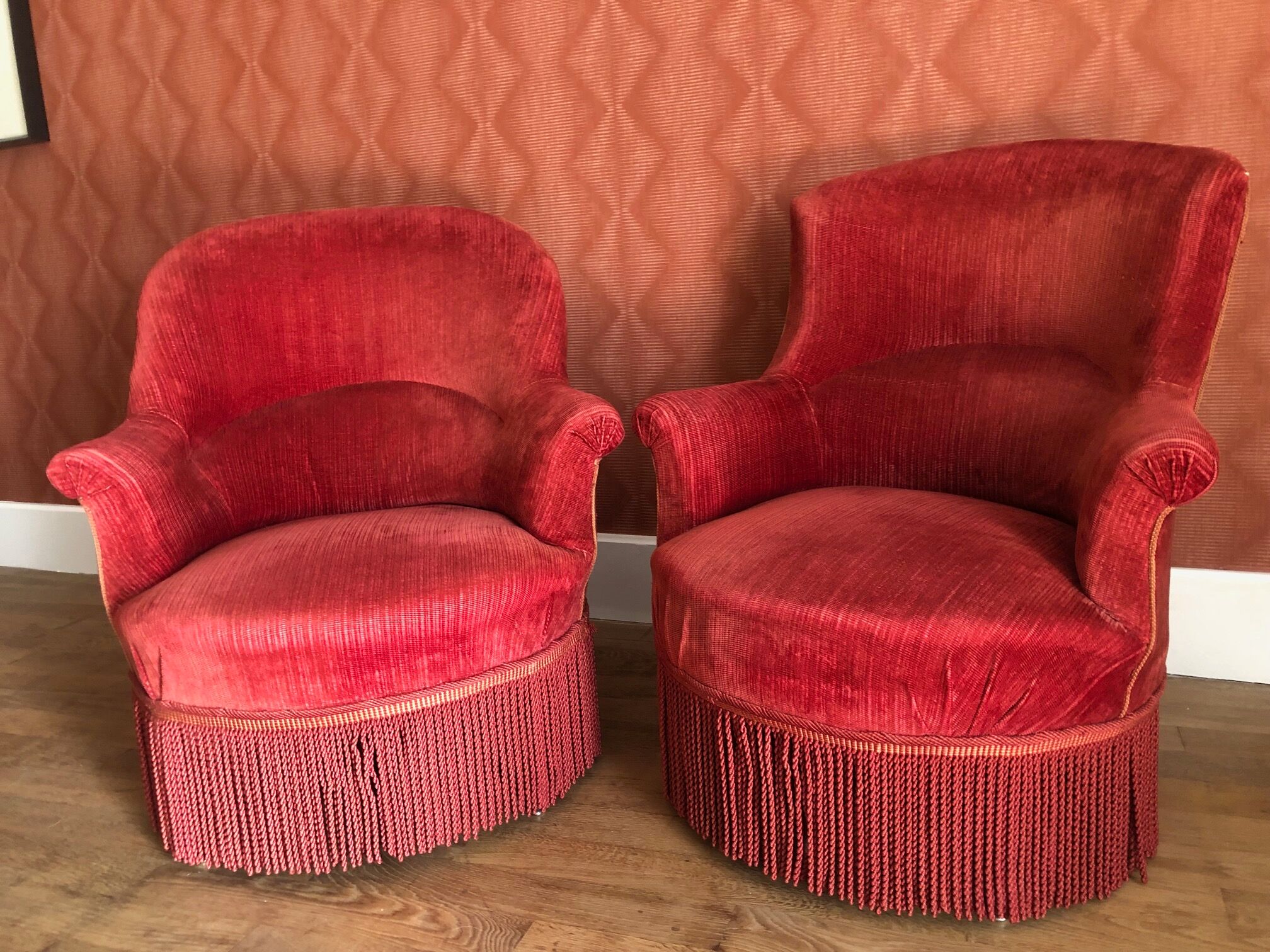 Paire de fauteuils crapaud velours