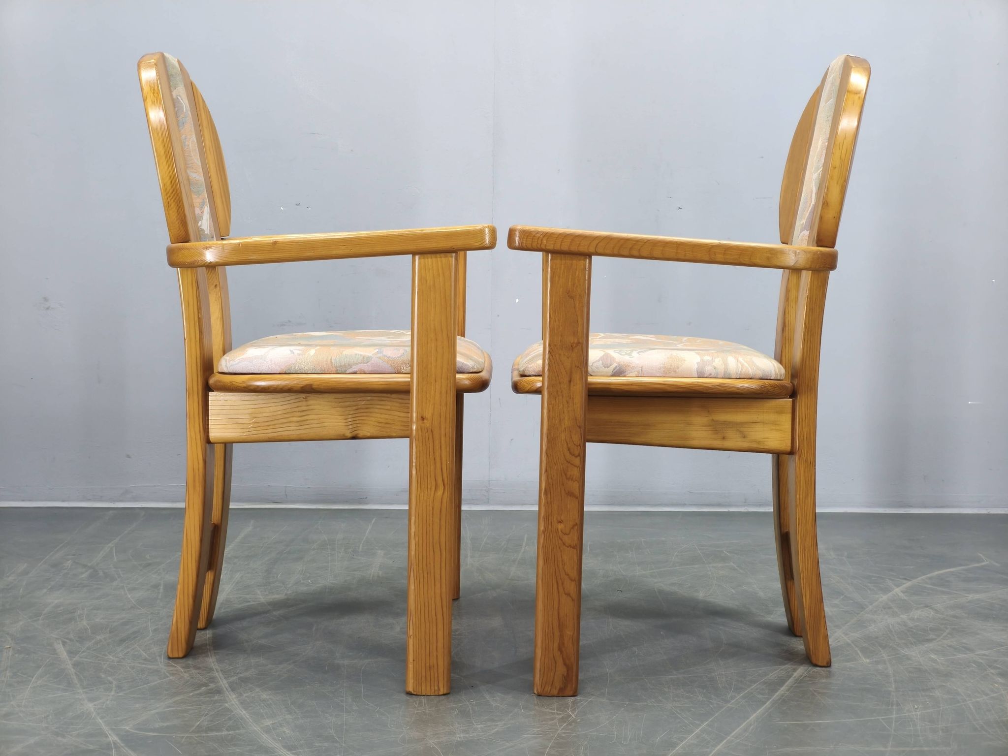 Set of 8 Czech Postmodern Pine Dining Armchairs, 1970s