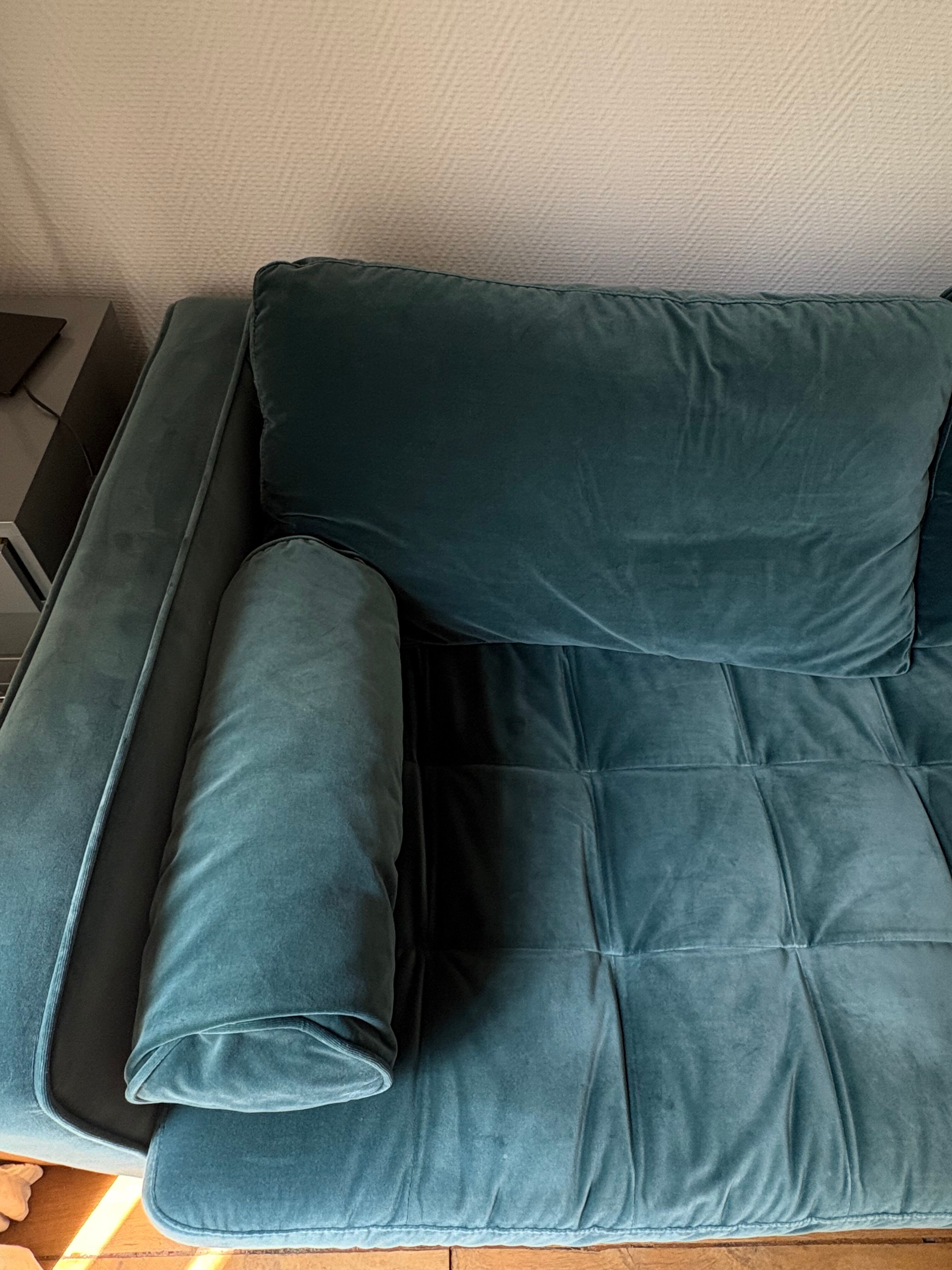 3-seater velvet sofa Made model Scott