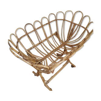 Rattan cradle