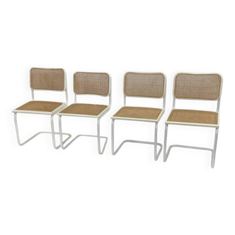 Set of 4 Cesca b32 model chairs in white dining chair