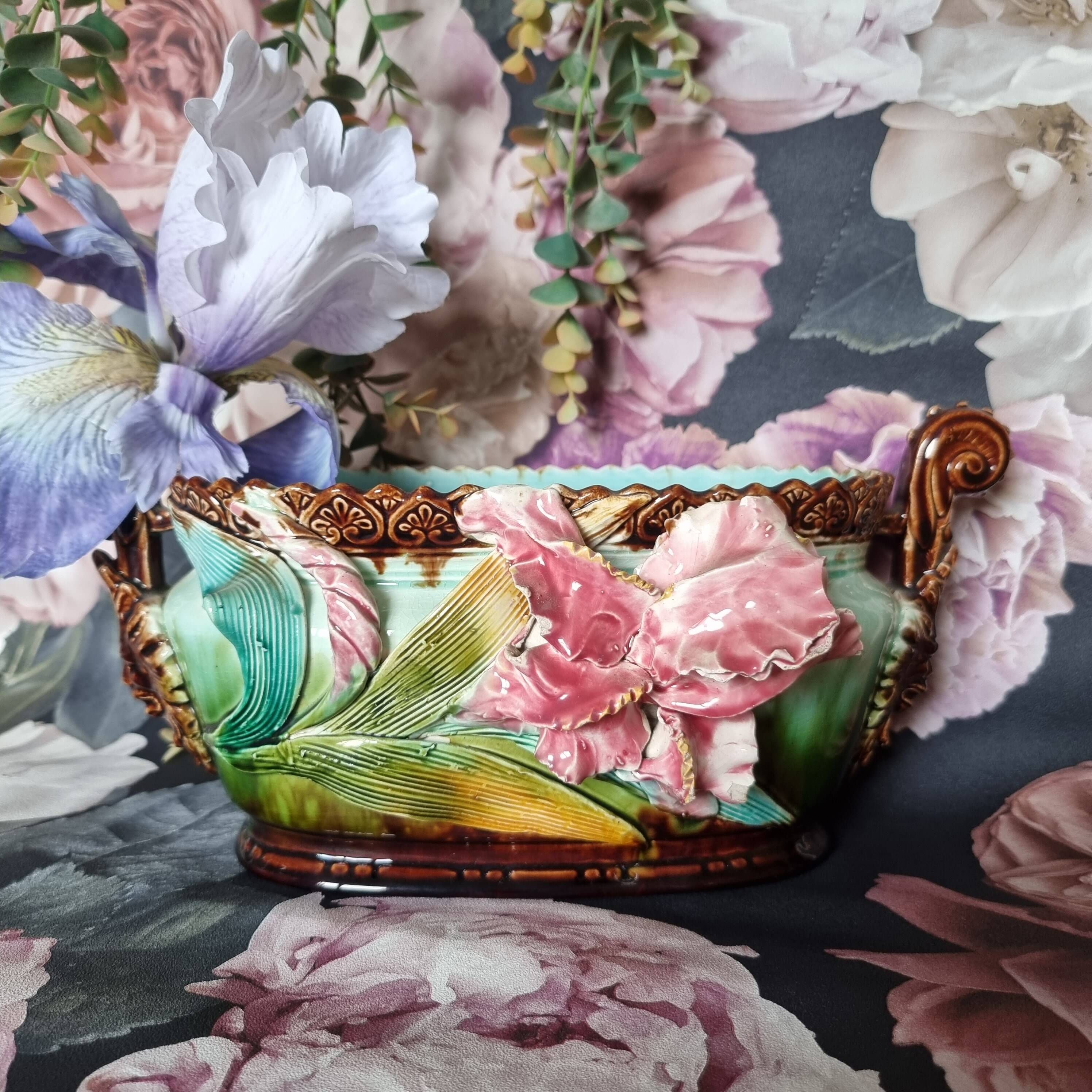 19th century French Art Nouveau planter in barbonite ceramic and m