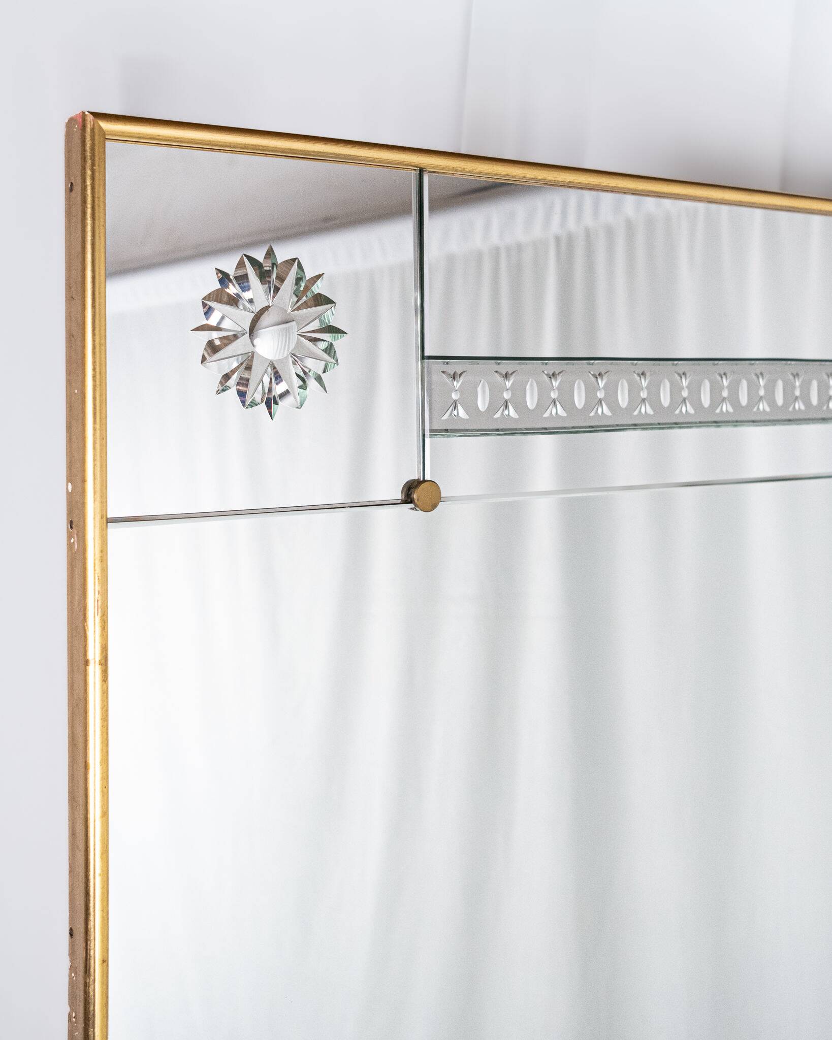 Large brasserie-style mirror with engraved mirrors, France, 1950s