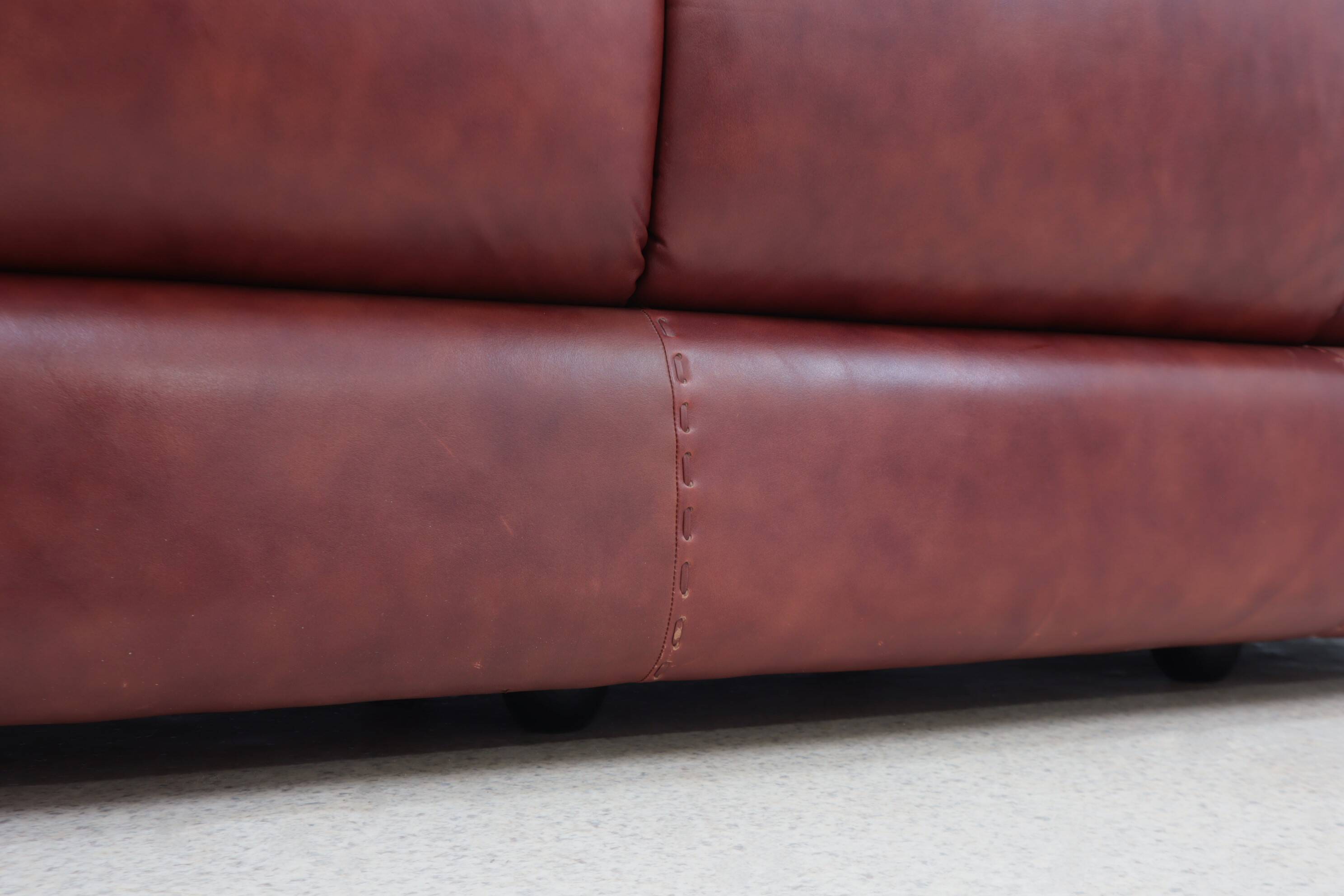 3 seater vintage leather sofa mobil girgi 1970s