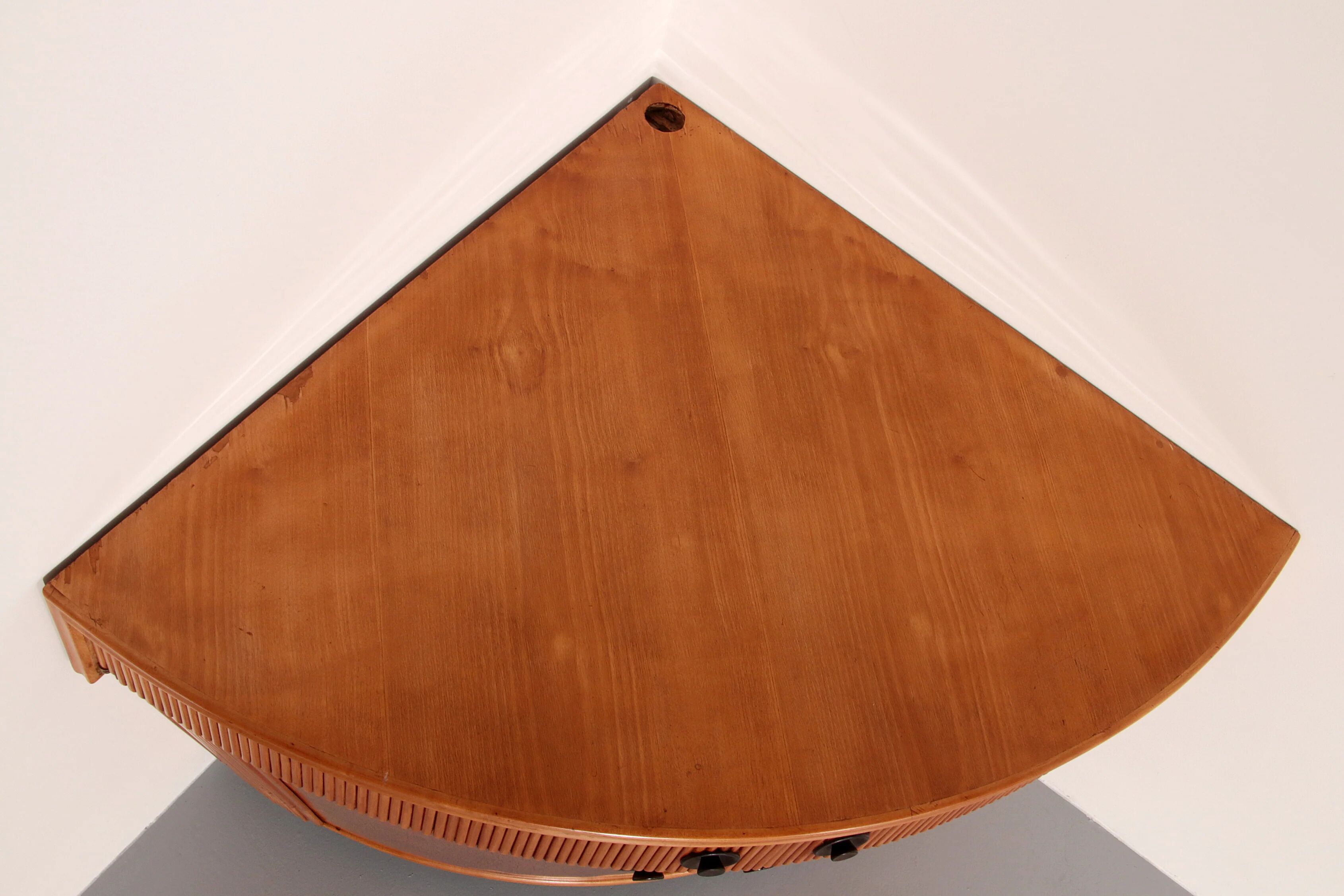 Bar cabinet in light wood attributed to Paolo Buffa, 1940s