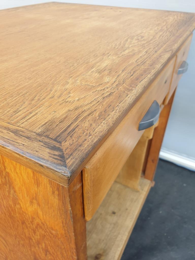 1950's store checkout counter with Bakelite mint