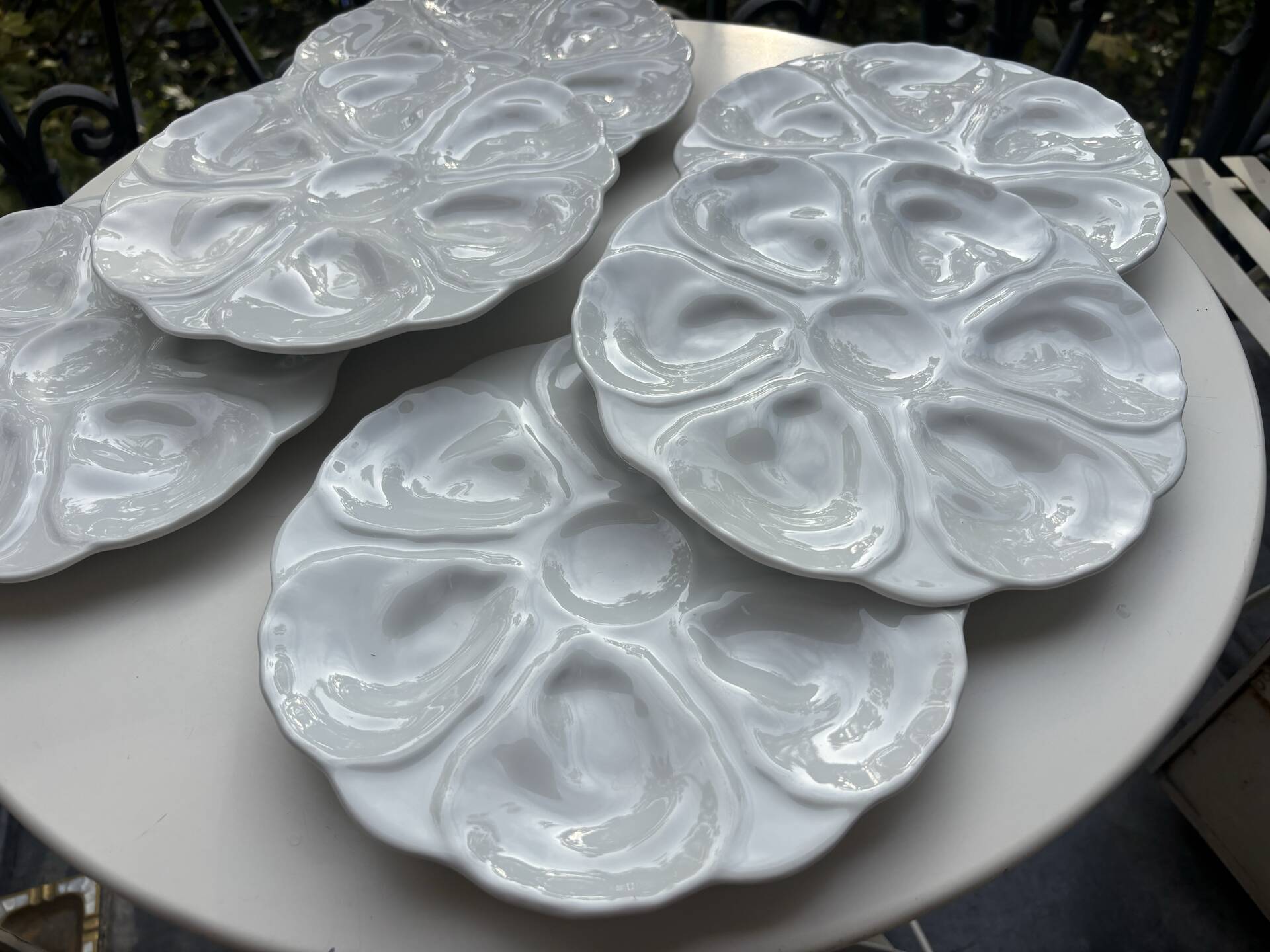 6 assiettes à huîtres majolique
