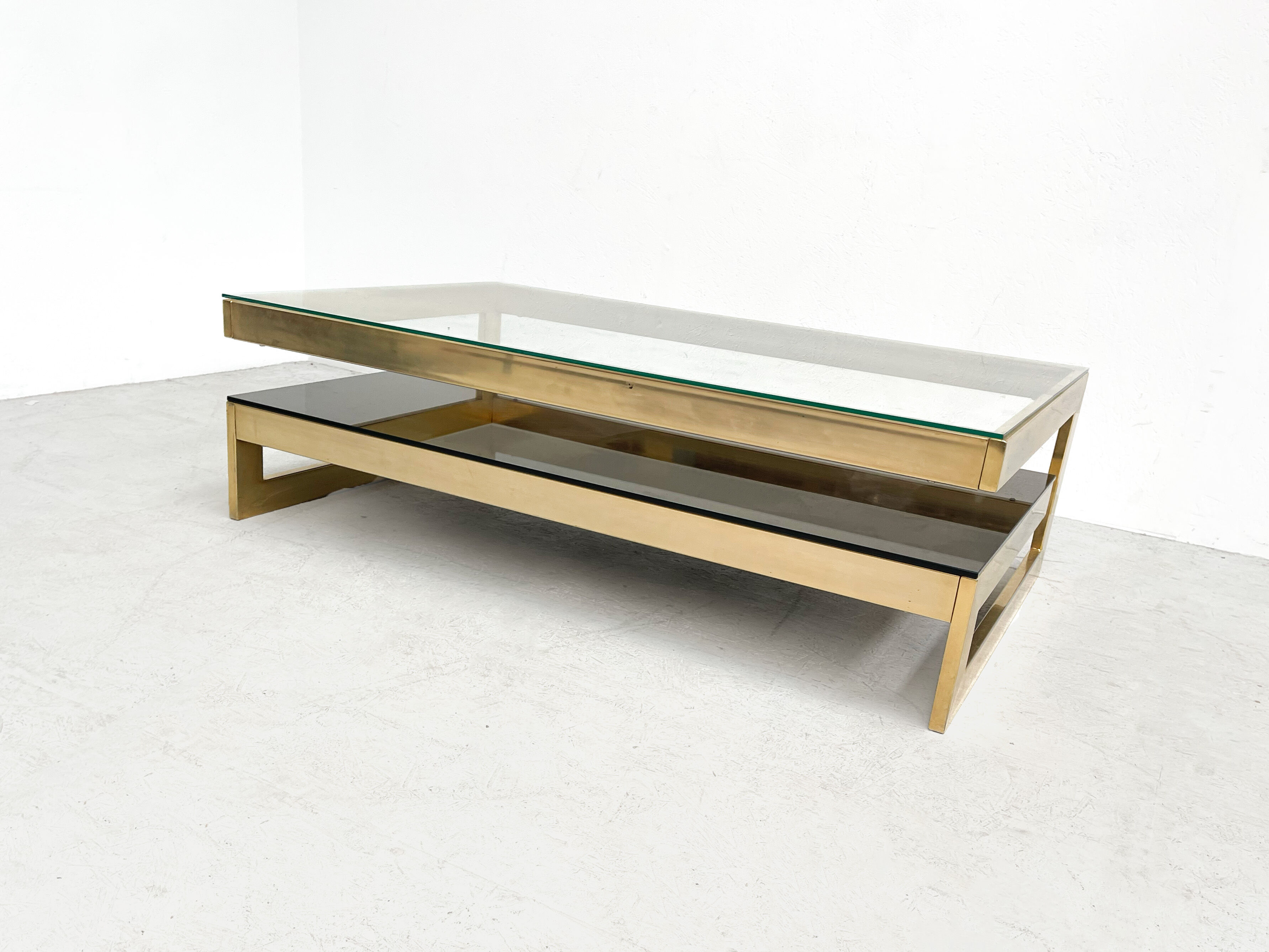 G shaped coffee table
