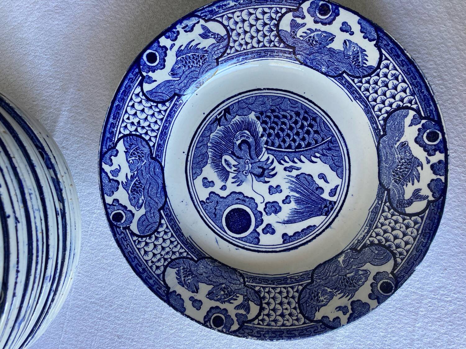16 table plates Longwy, Fish model