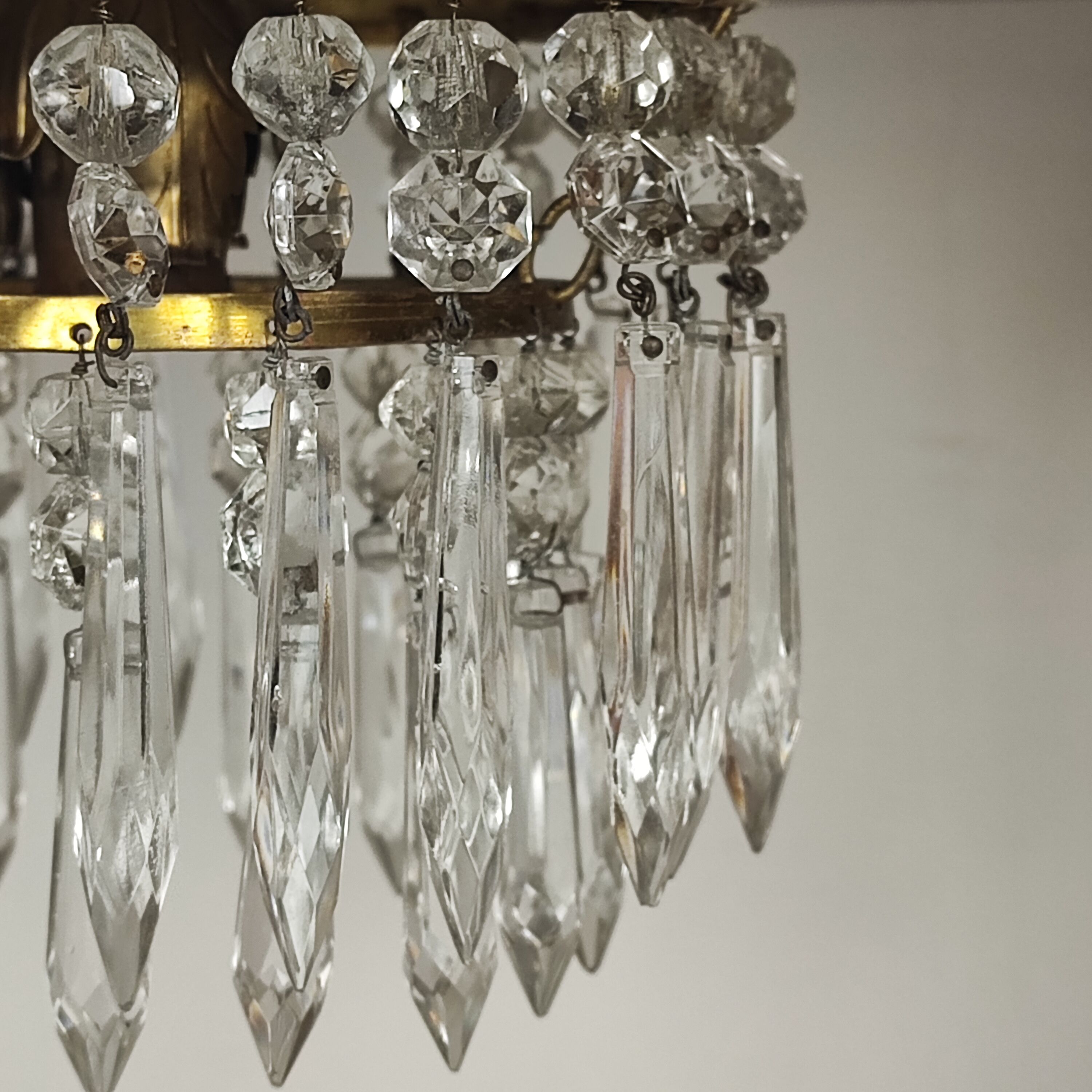 Ceiling lamp tassels
