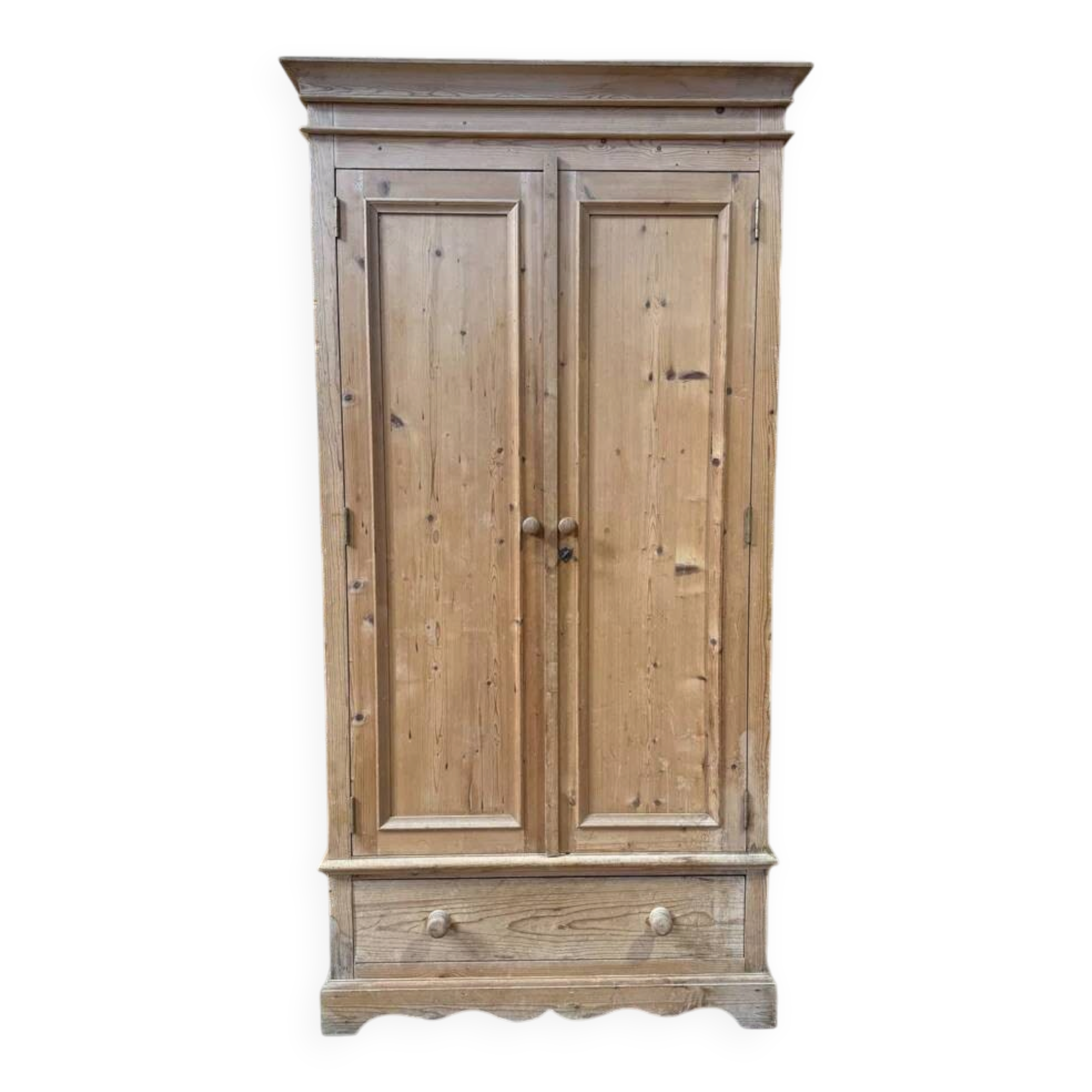 Red fir wardrobe - Compact & Authentic format