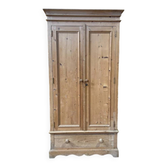 Red fir wardrobe - Compact & Authentic format