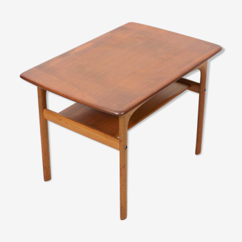 Mid Century Two-Tiered Teak Sidetable by Rasmus Solberg, Norway 1960s