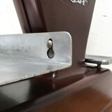 Testut kitchen scale in bakelite