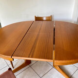 Extendable table in Scandinavian teak 70s
