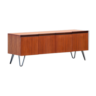 Scandinavian sidebaordvintage 1960