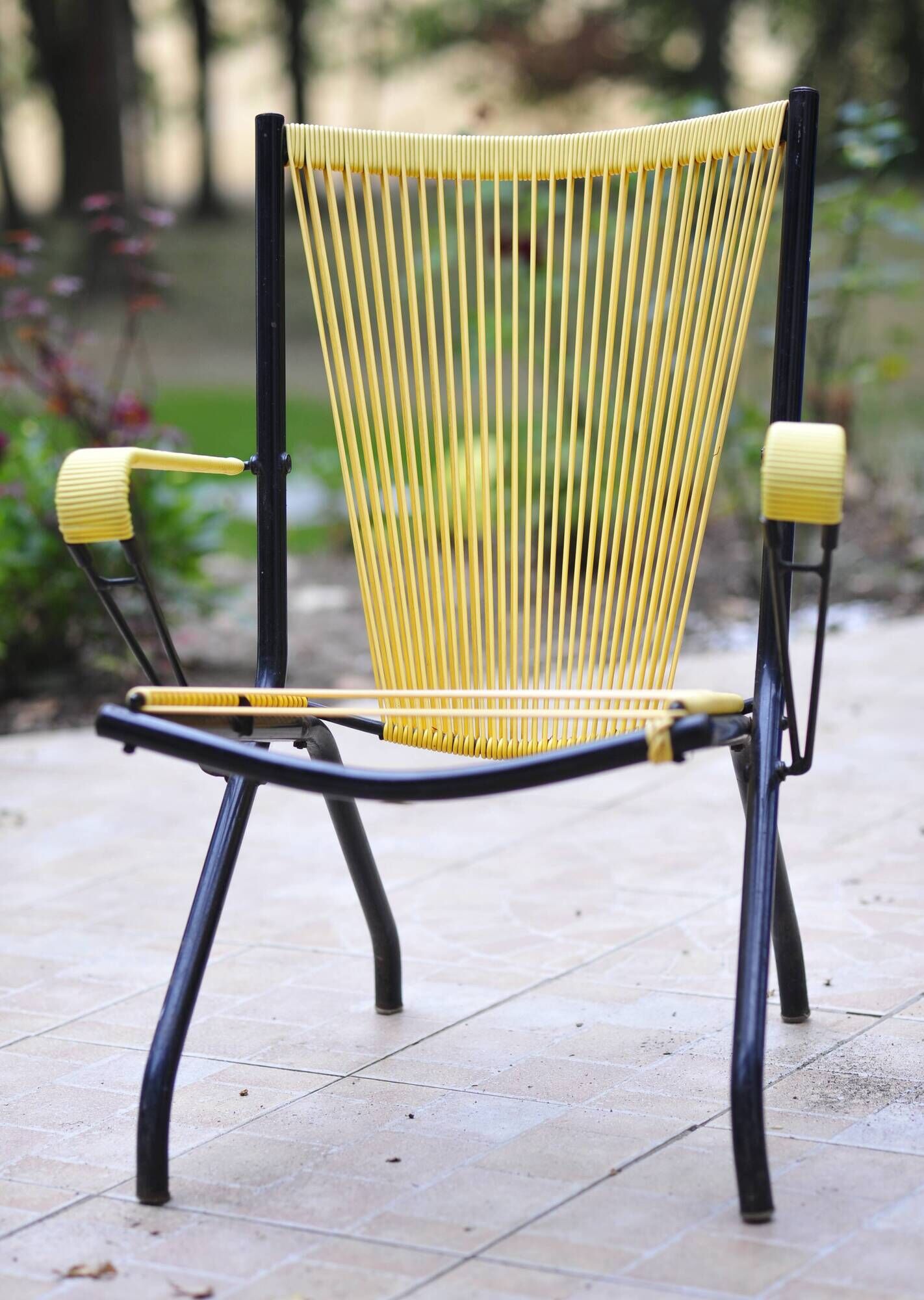 Lounge folding chair by André Montpoix in yellow scoubidou - 1960's