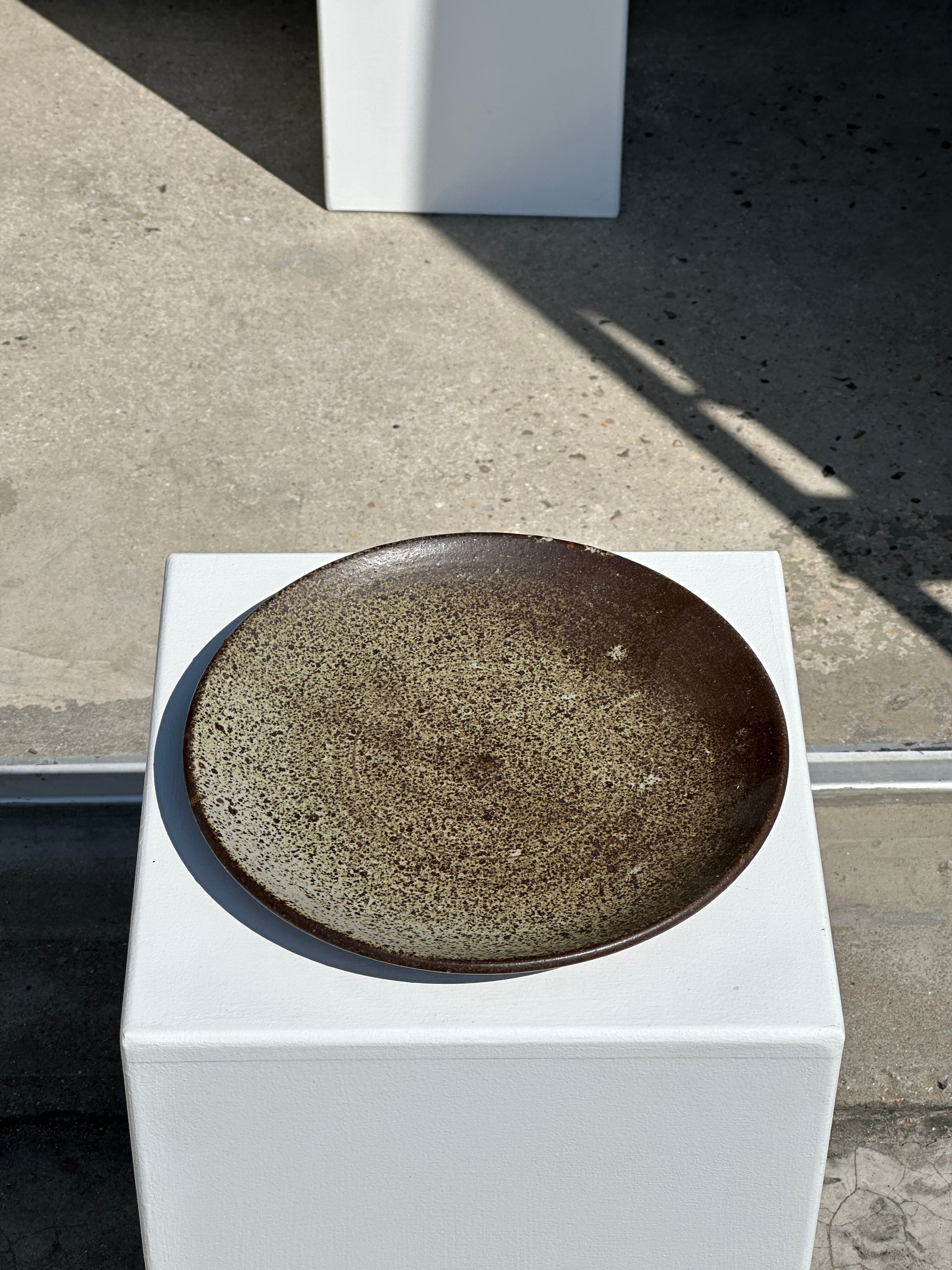 Indonesian green ceramic dish D:26.5