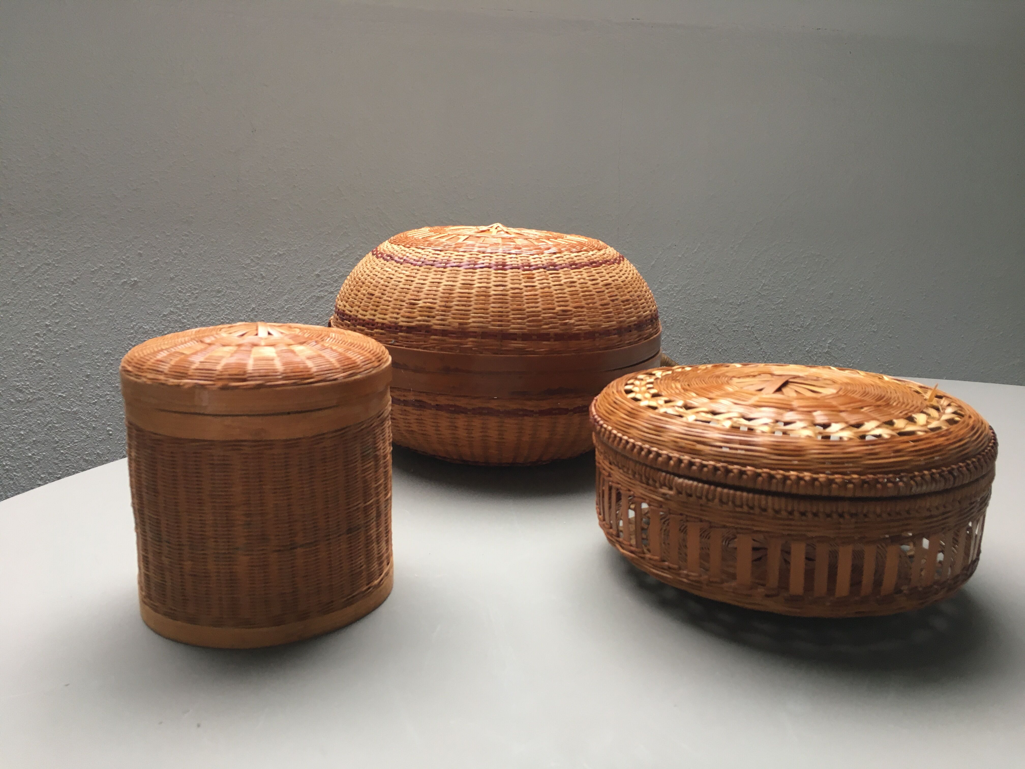 Lot of 3 bamboo lidbaskets