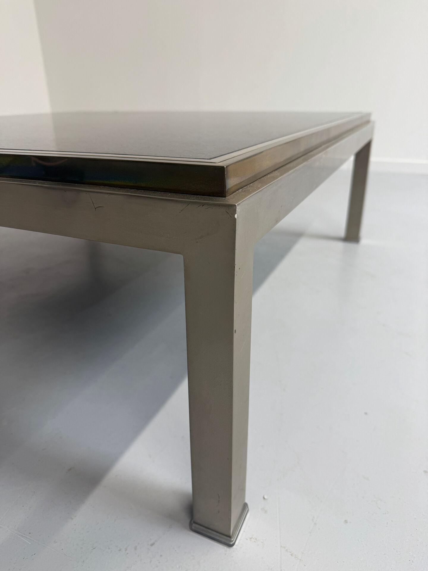 Large Flaminia coffee table designed by Willy Rizzo from the 1970s, metal and stone.