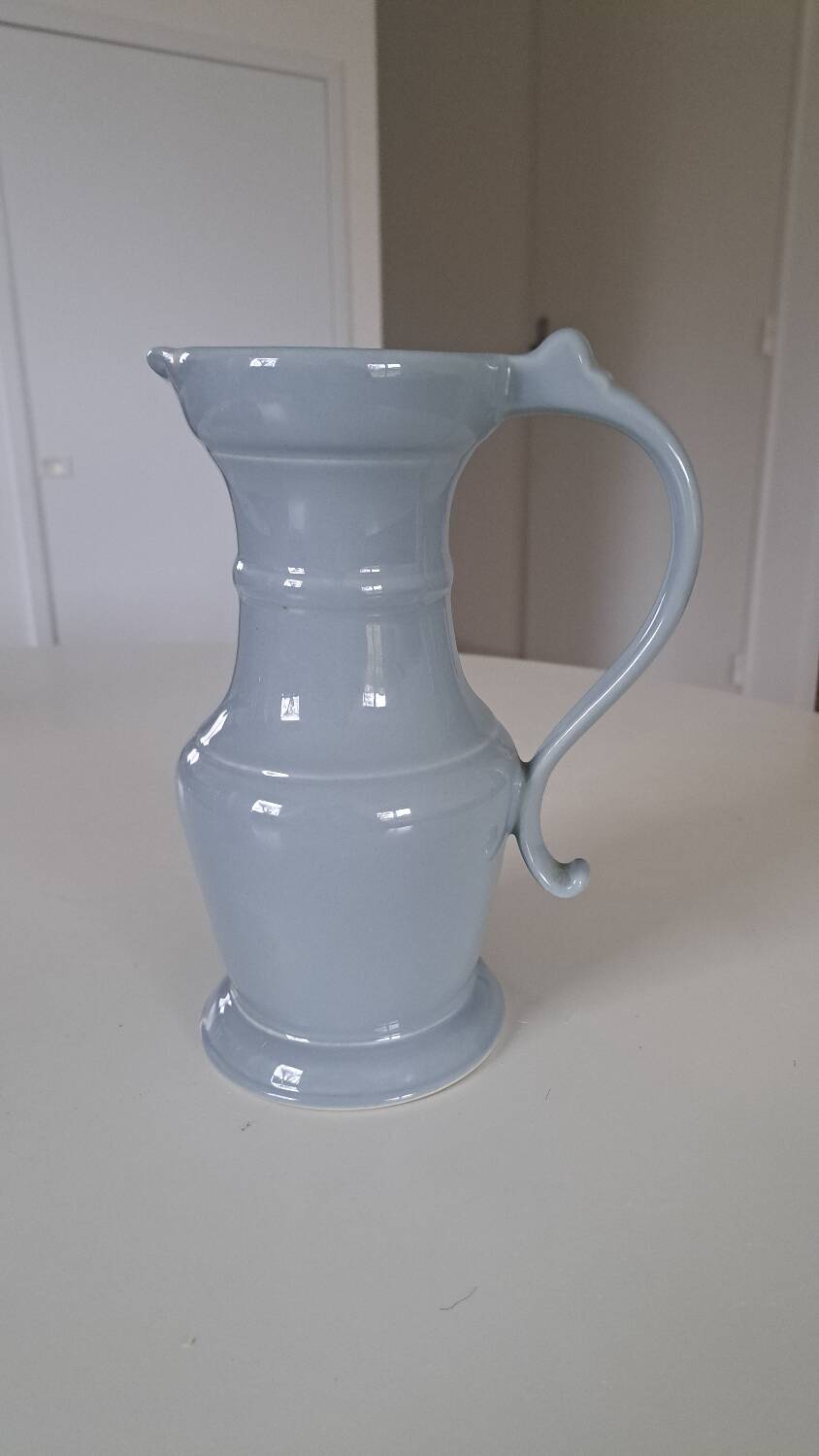 Porcelain jug