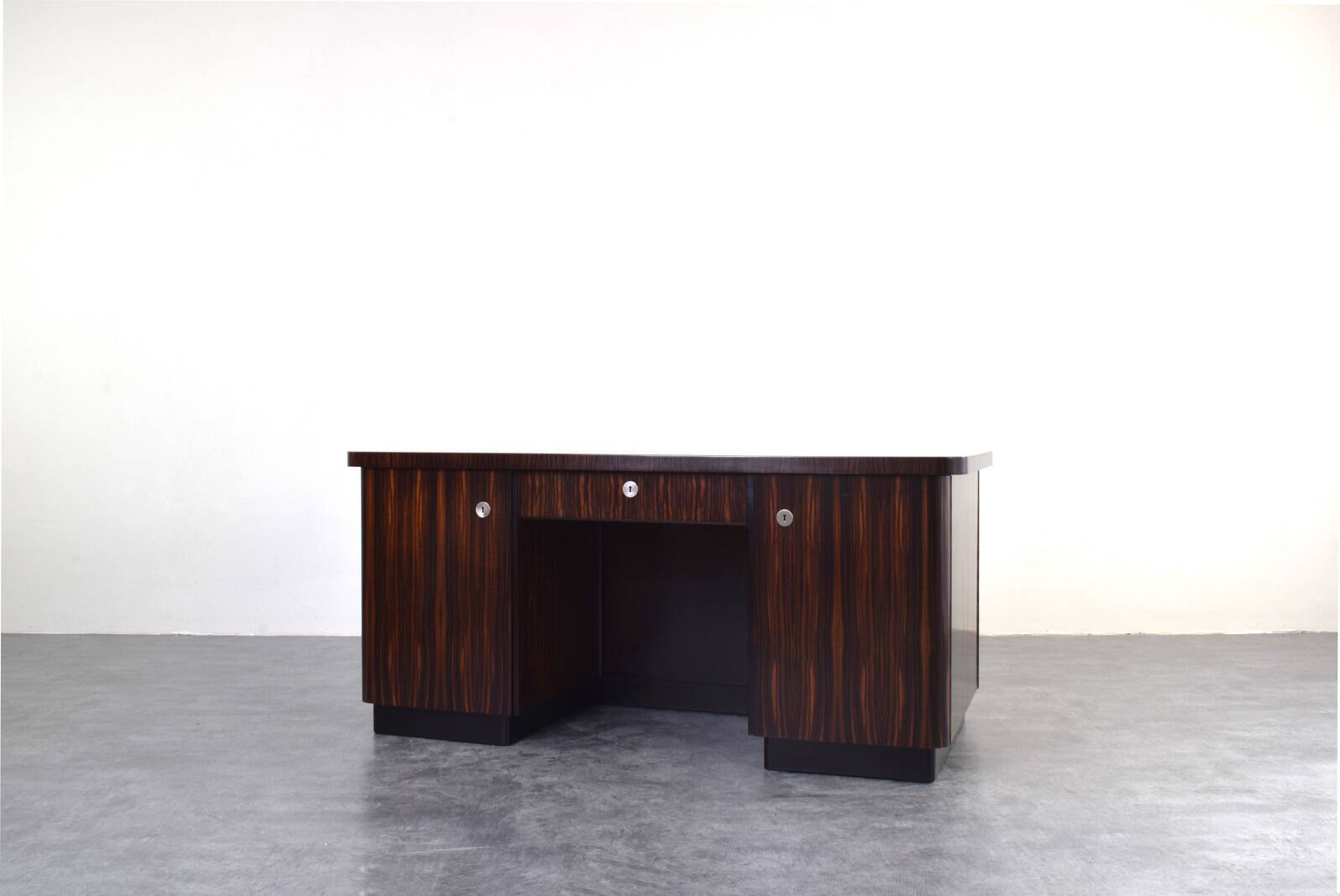 Art-Deco Desk by Bruno Paul for Deutsche Werkstätten Hellerau, 1920s
