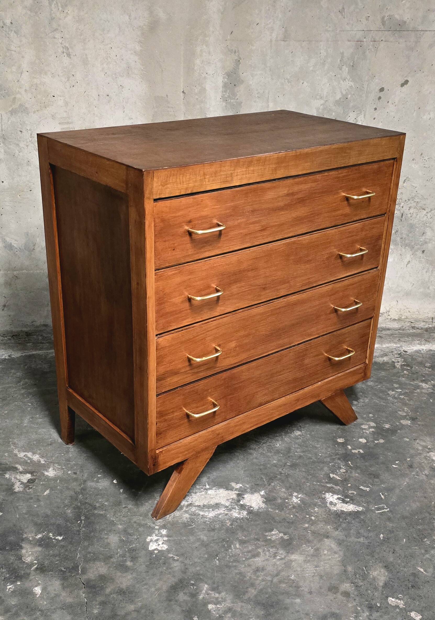 Vintage solid wood chest of drawers – 1950s – tapered legs