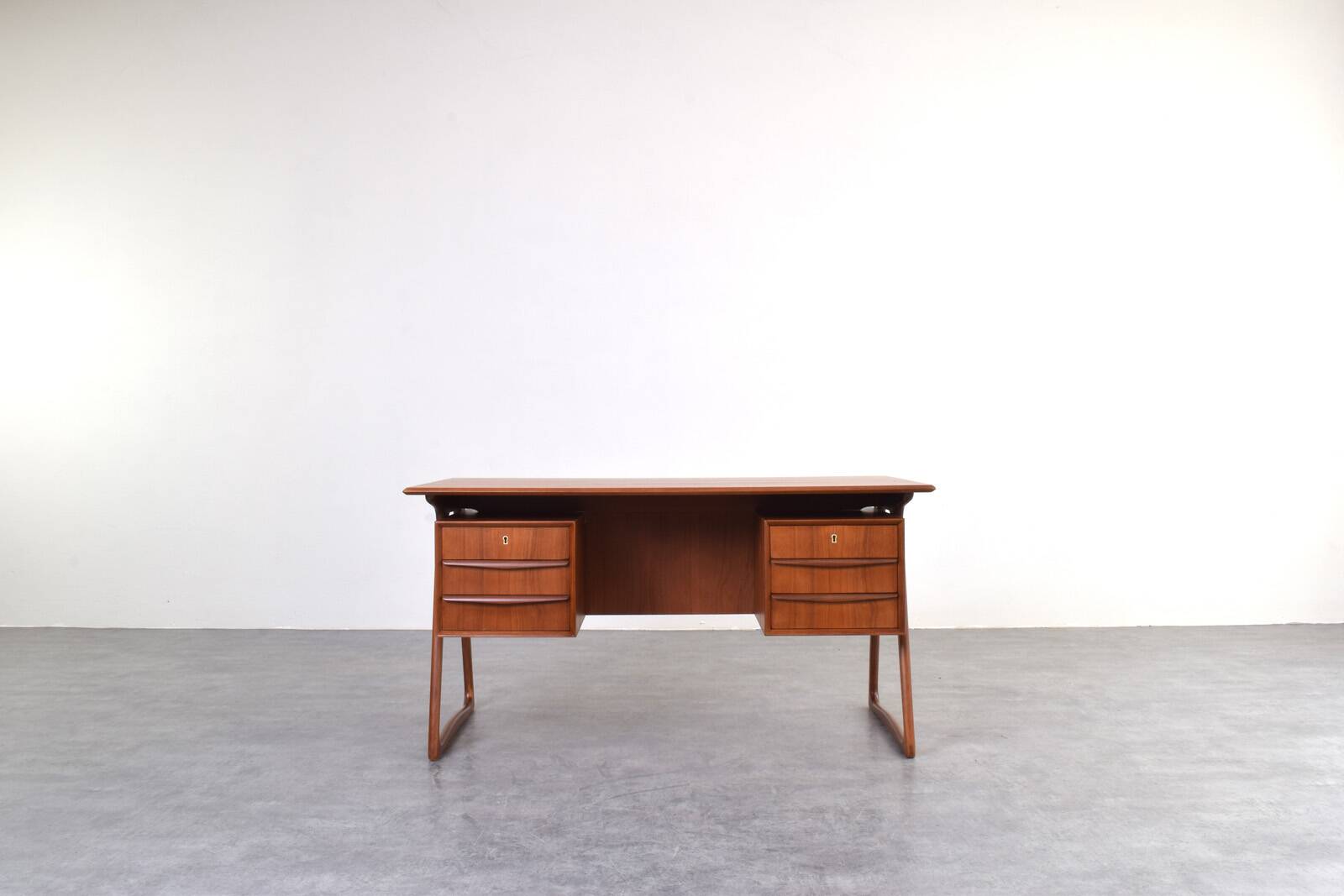 Mid-Century Danish Teak Executive Desk by Svend Åge Madsen for H.P. Hansen,