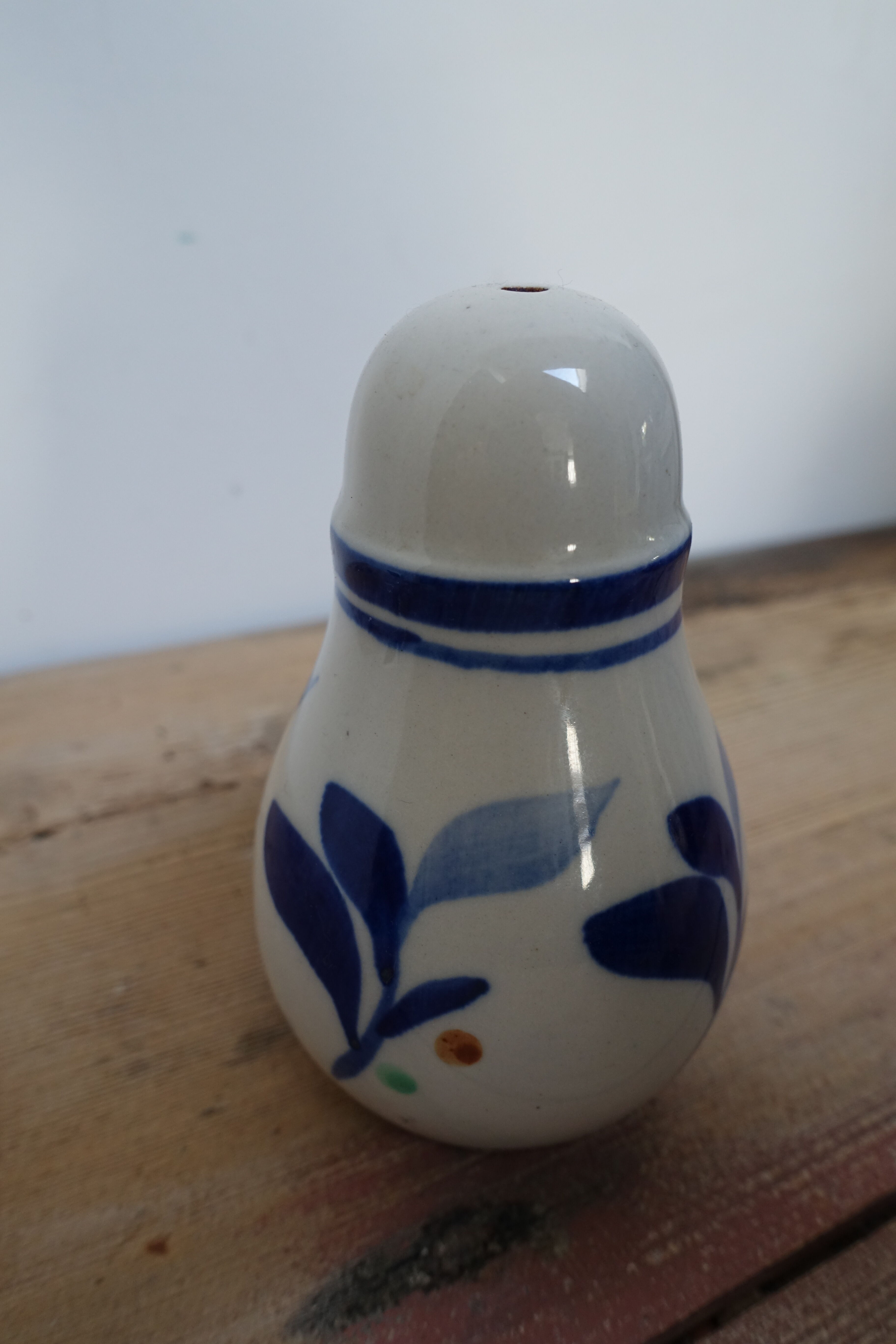 Faience pepper shaker