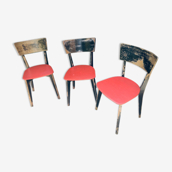 Trois chaises bistrot