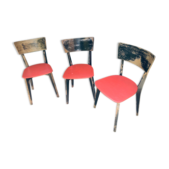 Trois chaises bistrot