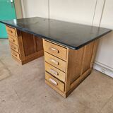 Bureau a caisson d'administration ancien en chêne