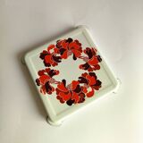 Vintage 70s patterned metal trivet