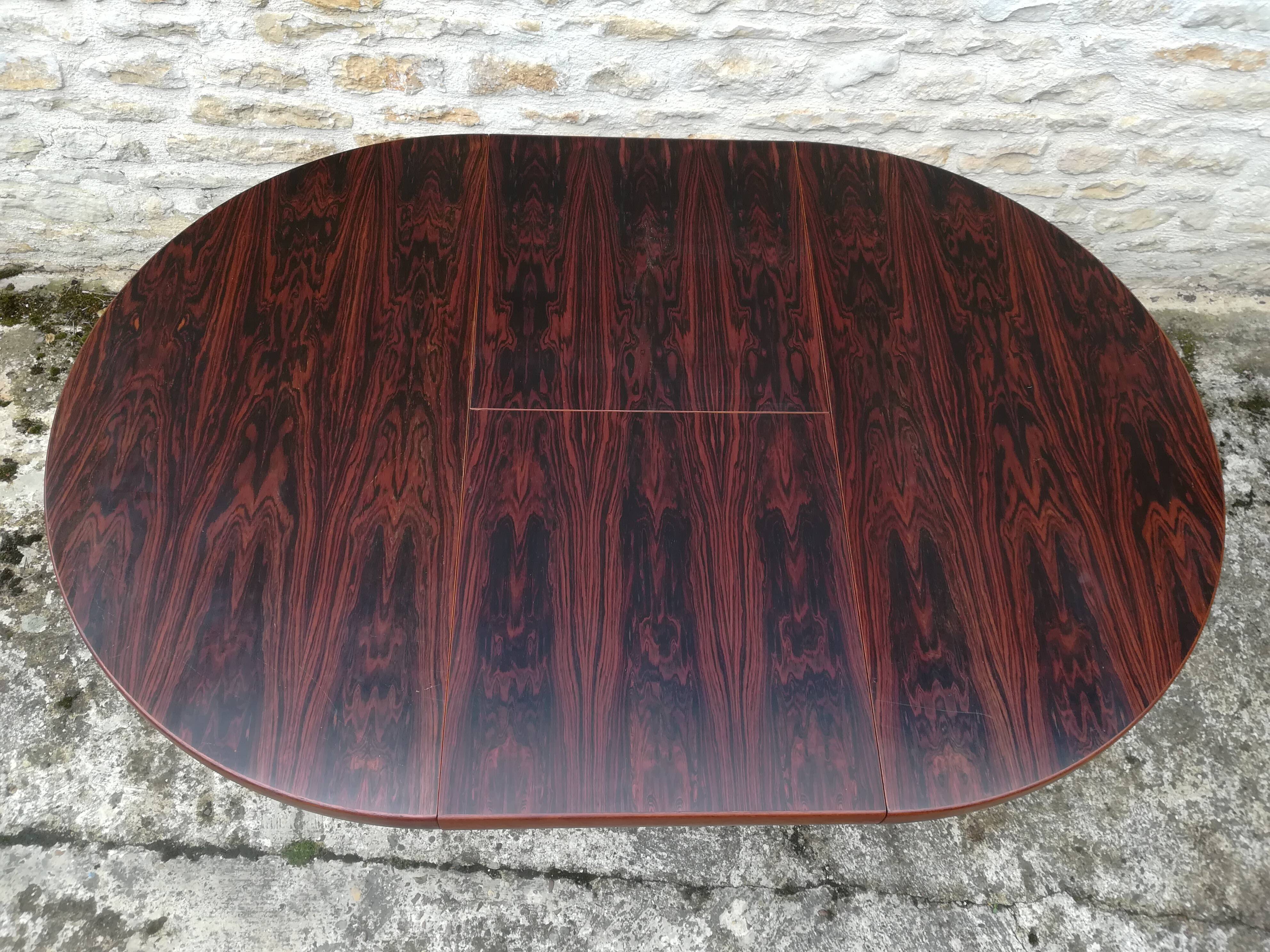 SCANDINAVIAN ROUND TABLE EXTENDED