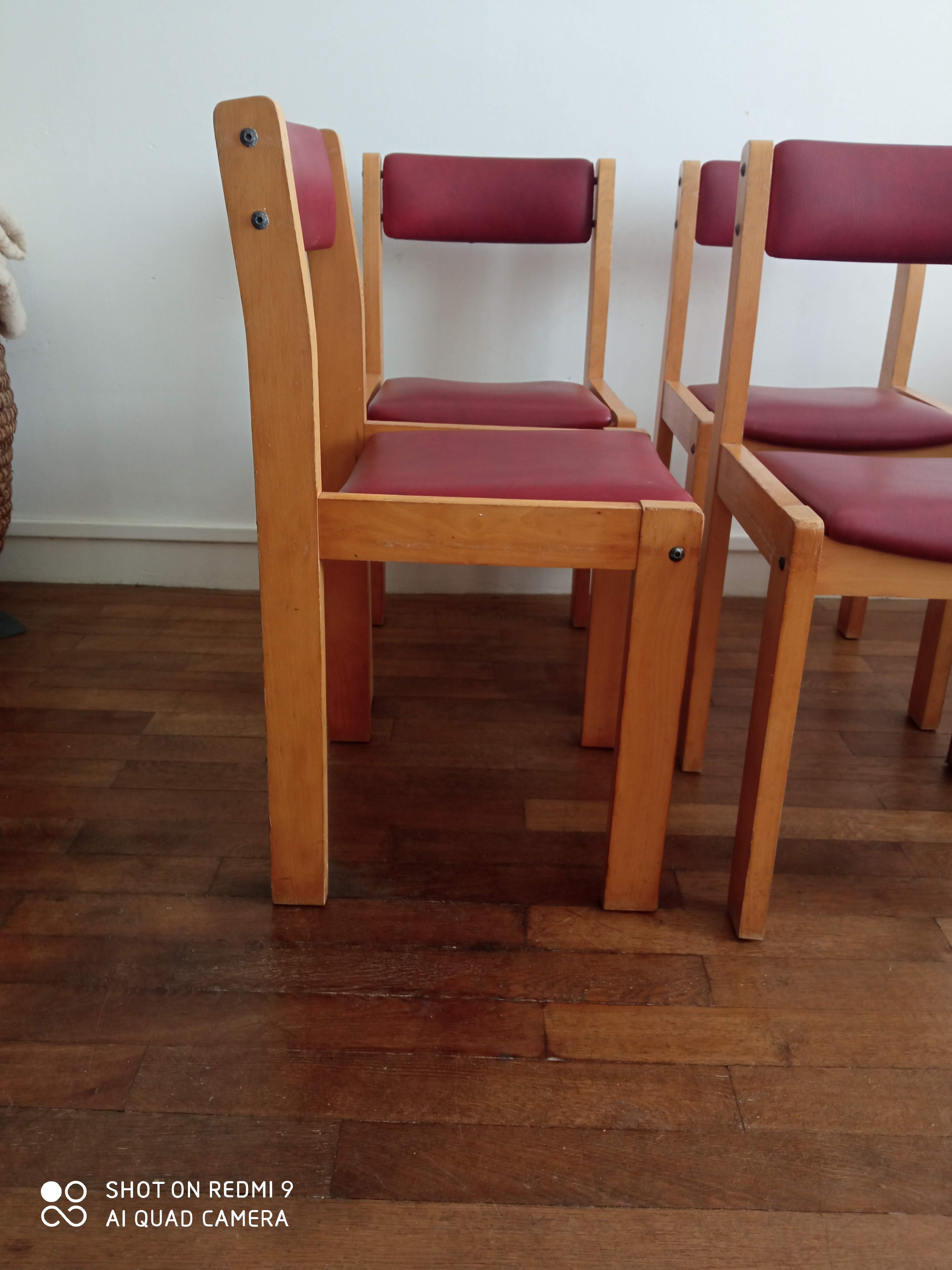 Série de 4 chaises années 60 bois blond et skaï