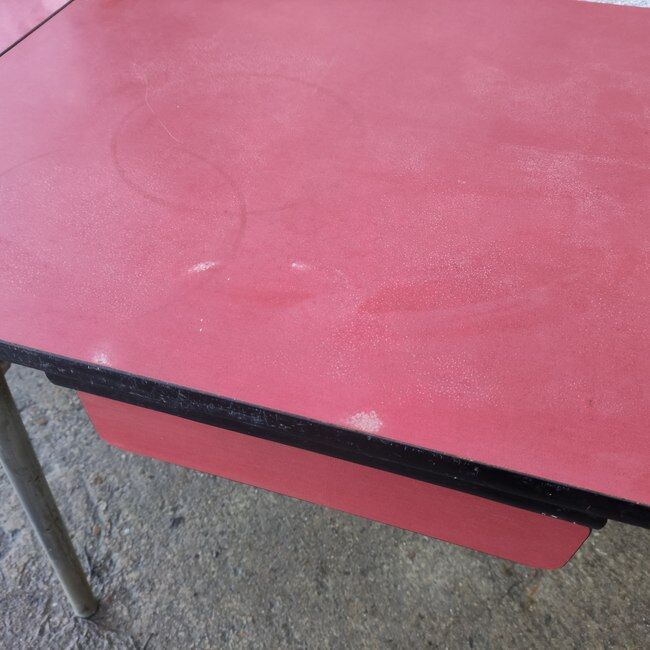 Formica table with extensions