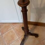 Double candlestick desk in brass, Louis XVI style. Late 19th century.