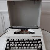 Contessa 2 De Luxe 1970 Typewriter