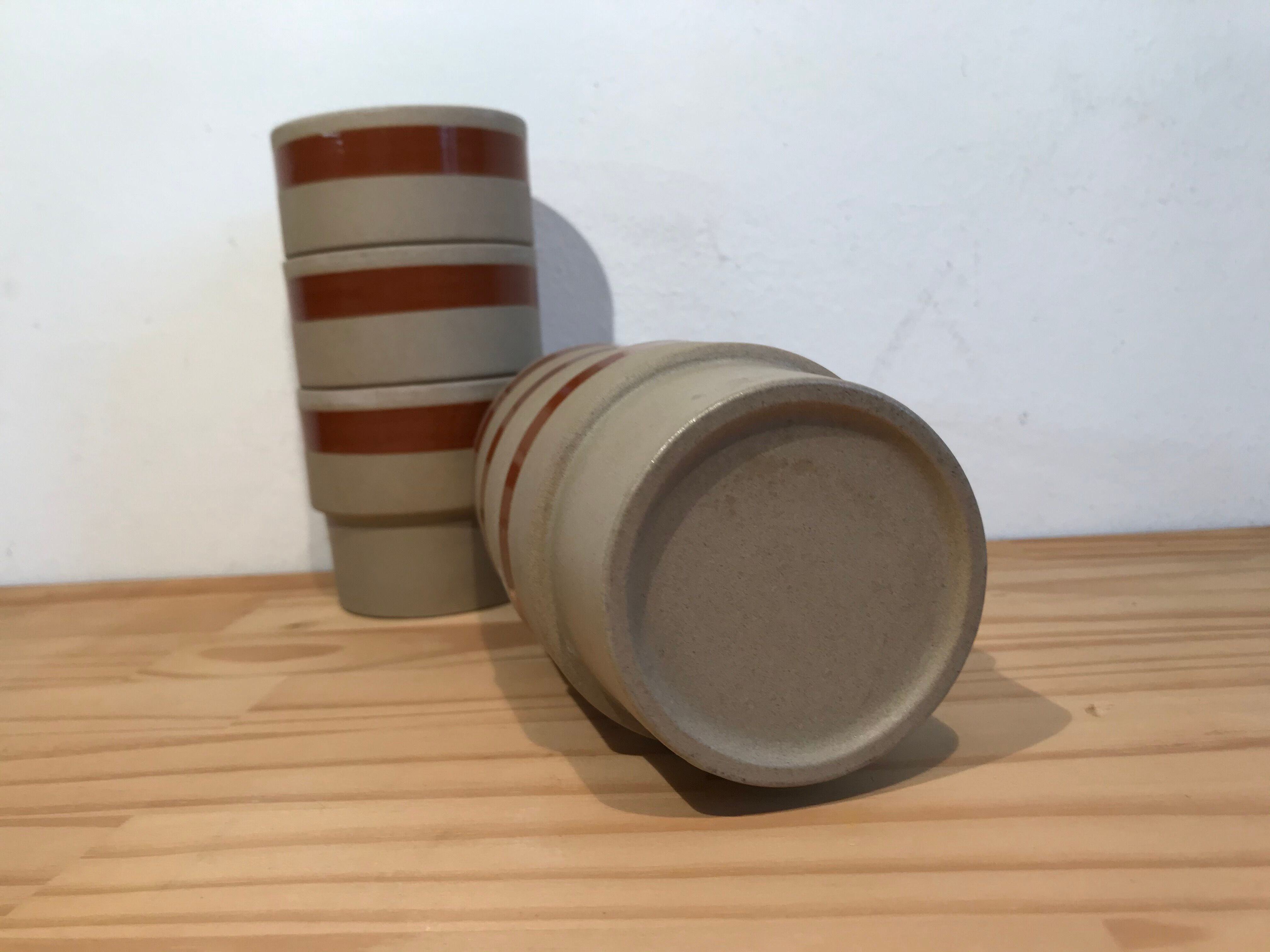 Lot of 6 sandstone cups