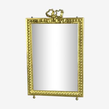 Miroir biseauté en bronze doré de style Louis XVI  37cm x 23,5cm