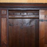 Hand-painted armoire Sublime from around 1800 in oak.