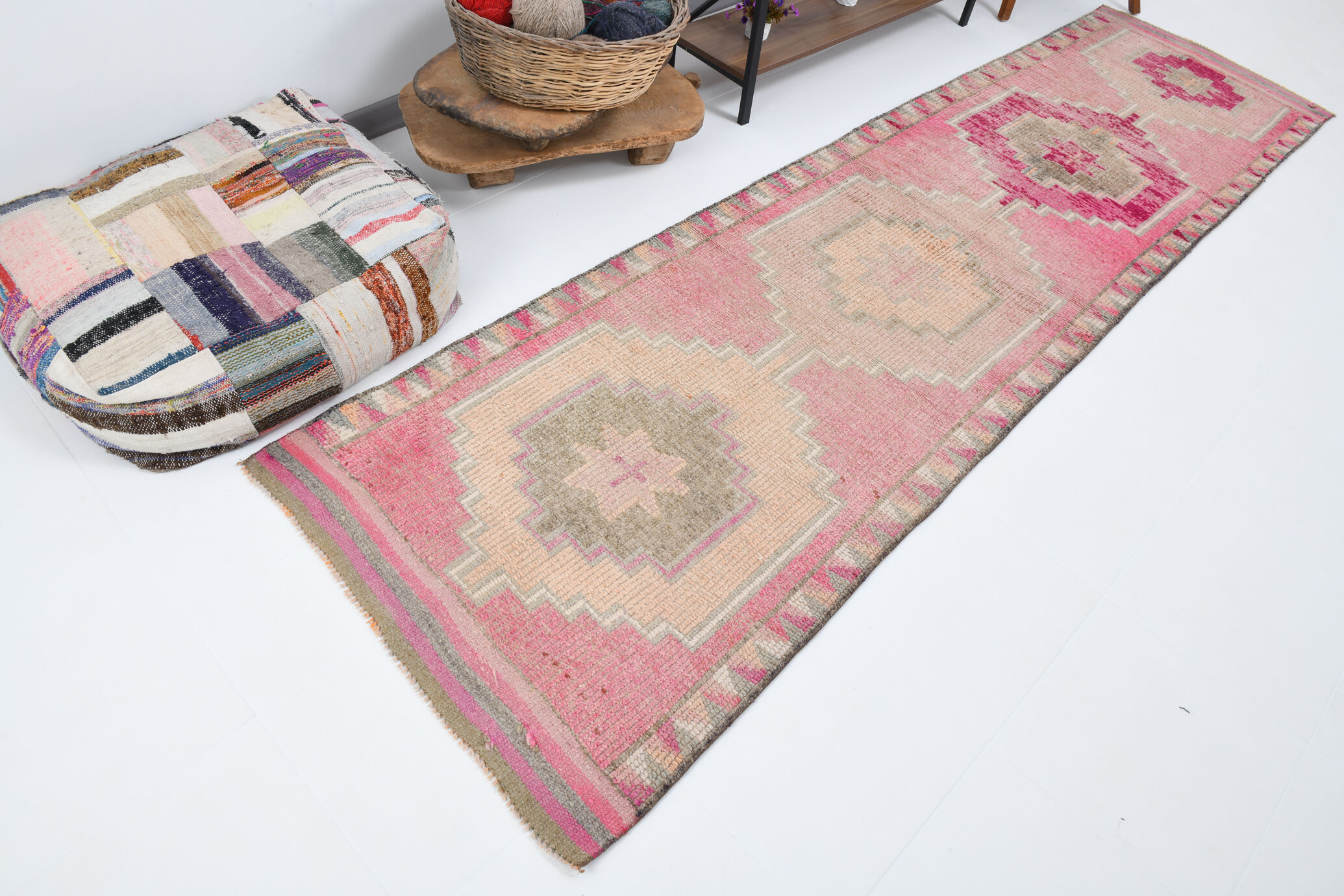 3x11 shades of pink vintage runner rug, 94x346cm