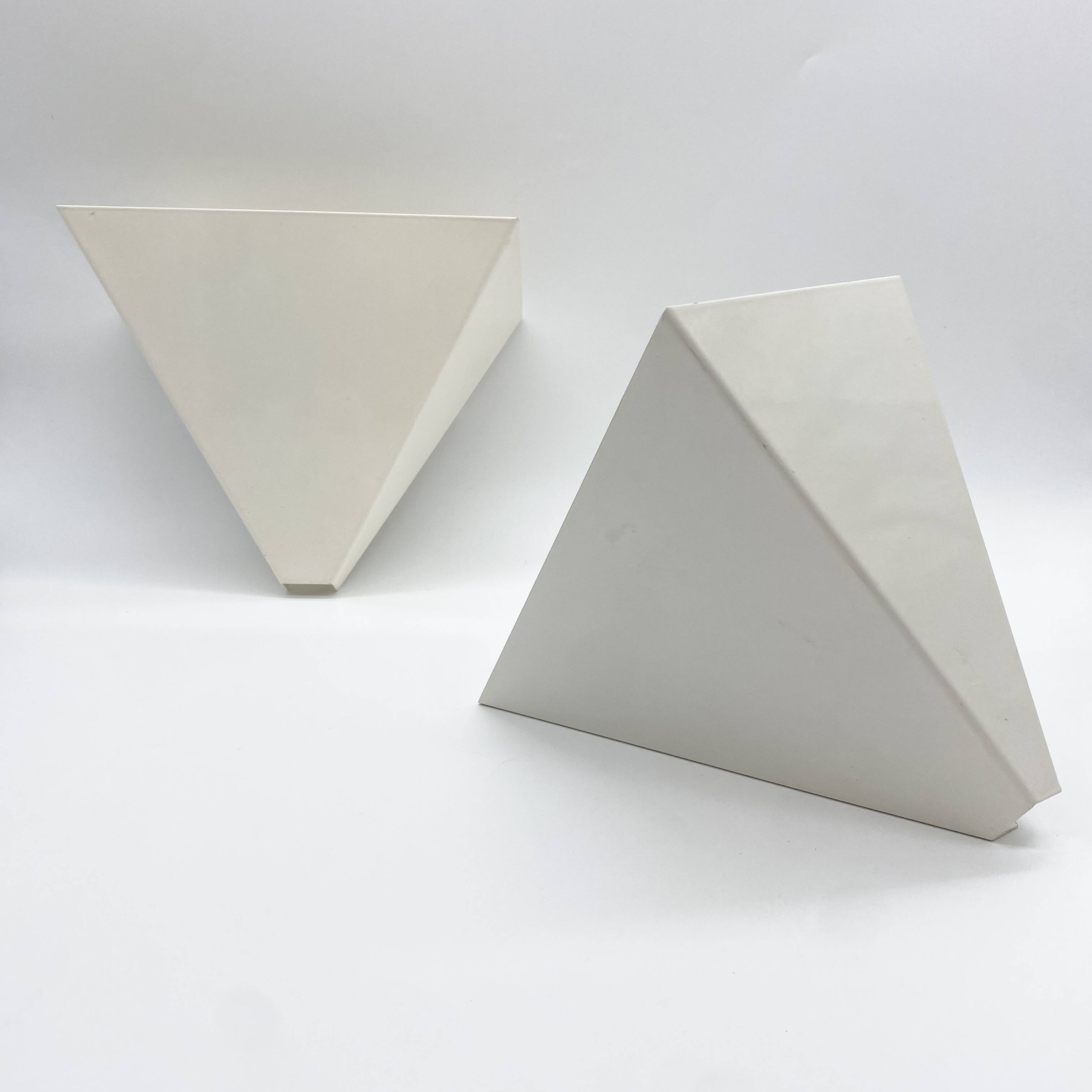 Pair of ikea “v607” wall lamps – 1980s