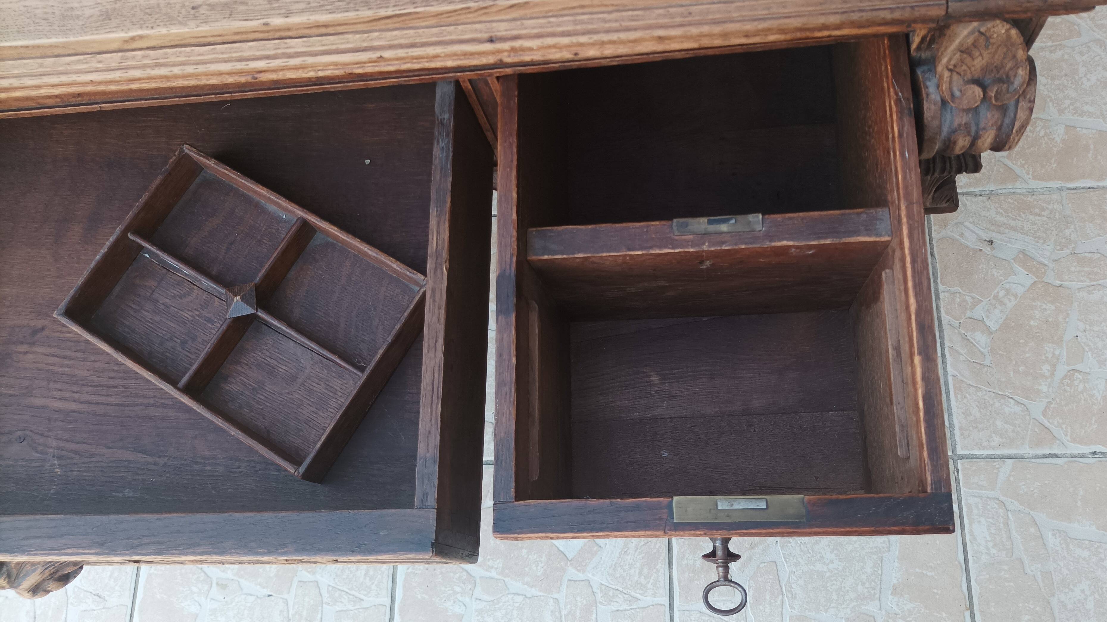 Louis XIII cylinder desk in oak, 19th century