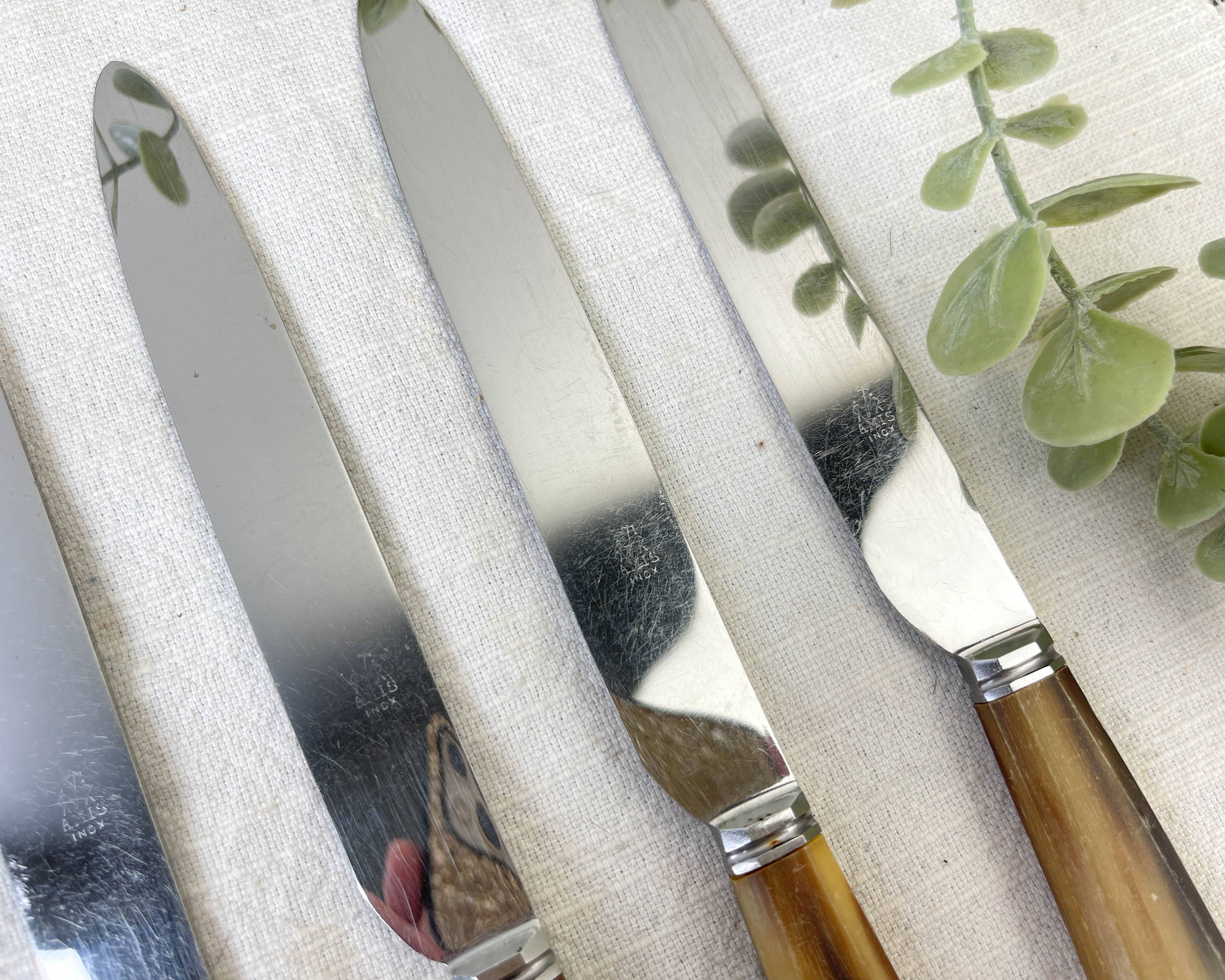 Set of 6 vintage horn table knives