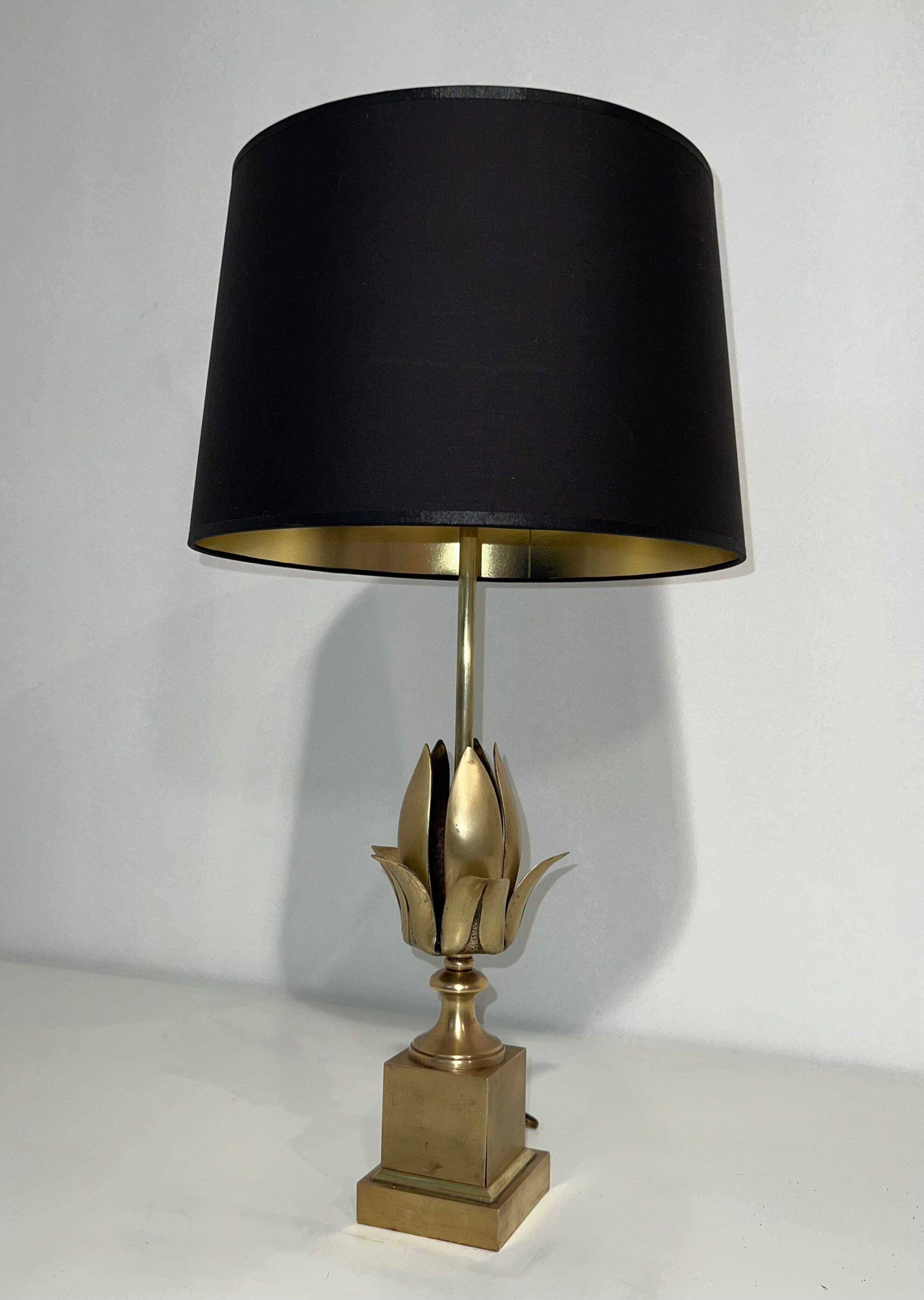 Brass flower lamp