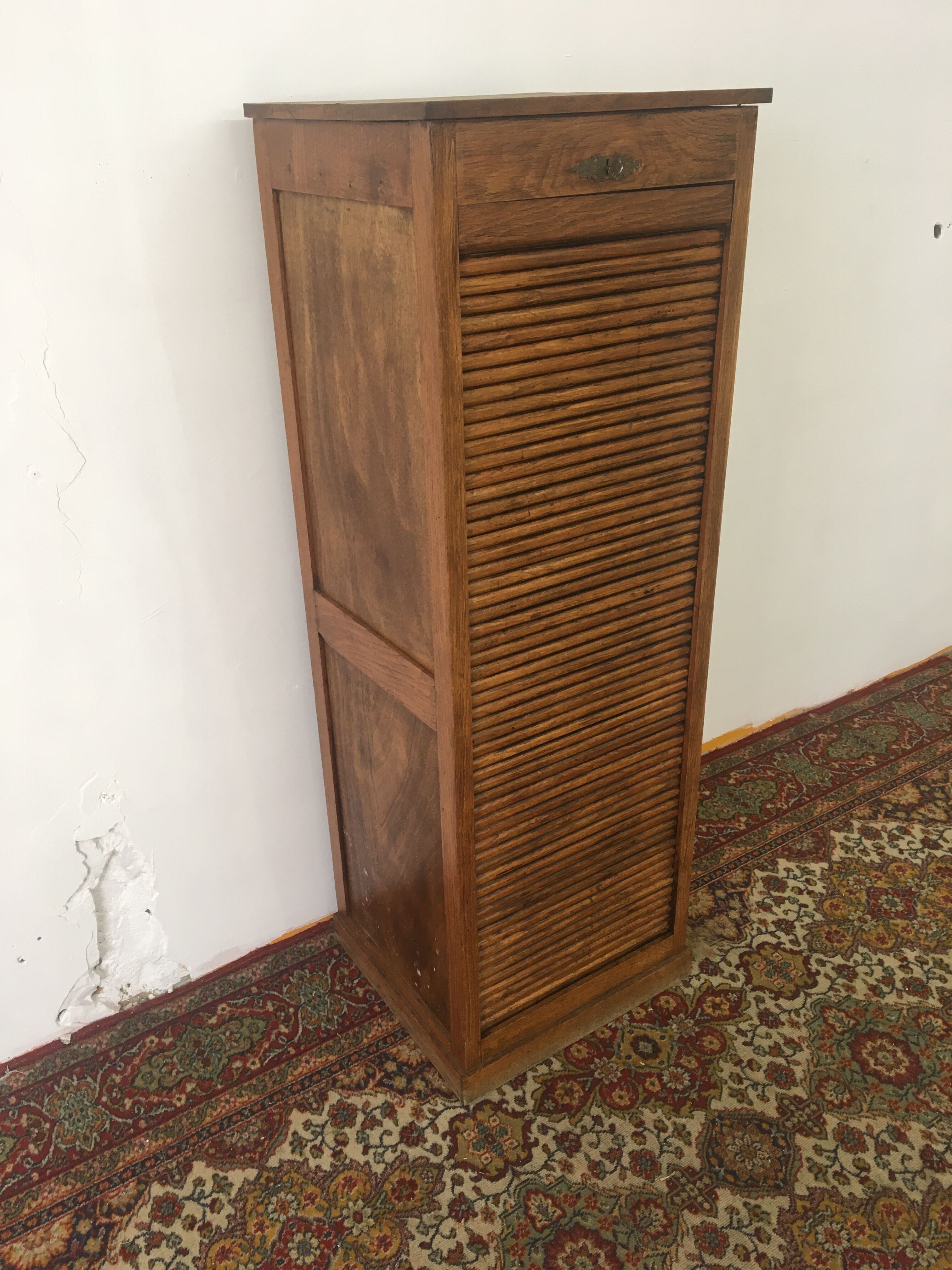 Old curtain binder